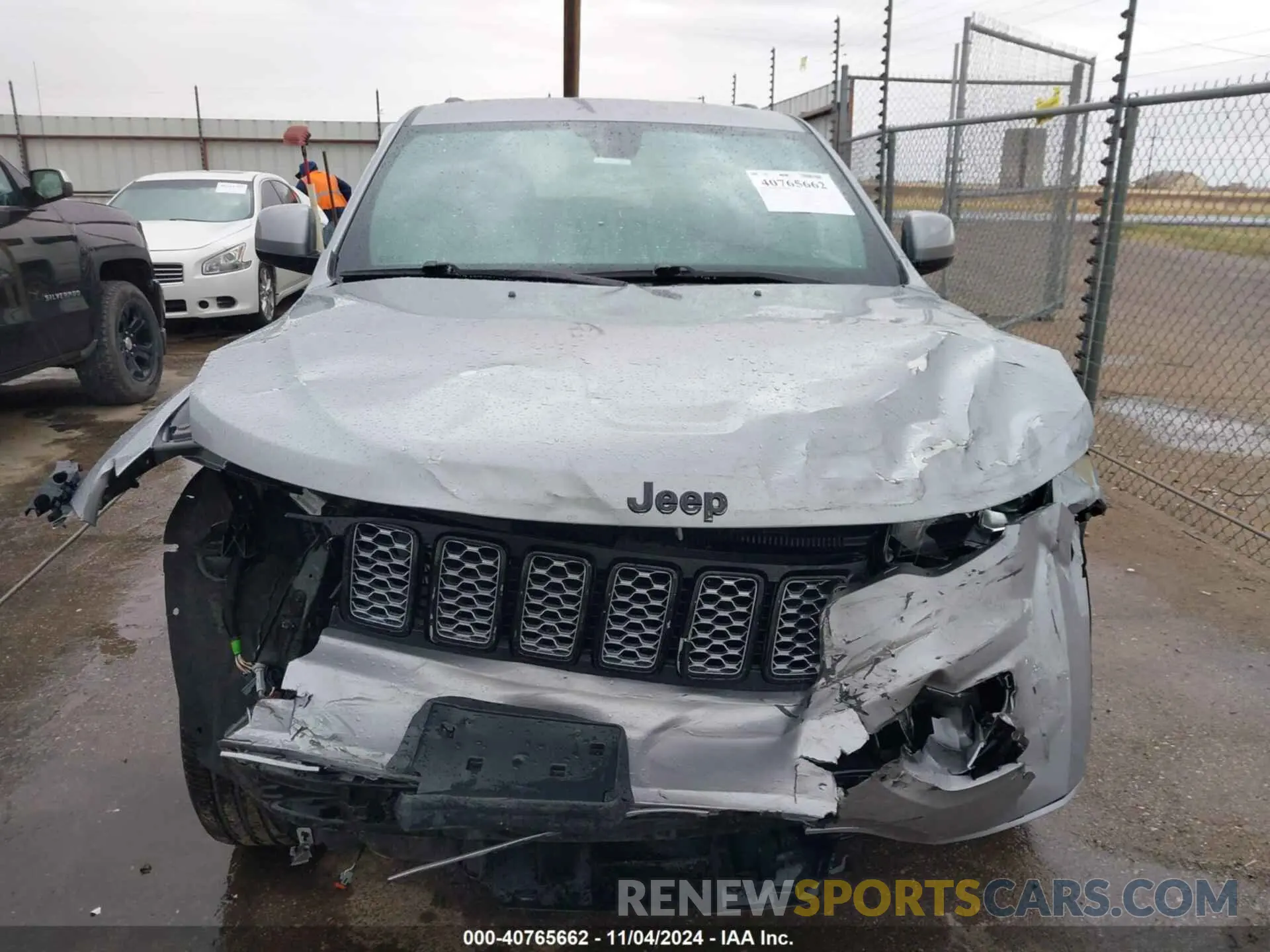 13 Photograph of a damaged car 1C4RJEAG2LC392060 JEEP GRAND CHEROKEE 2020