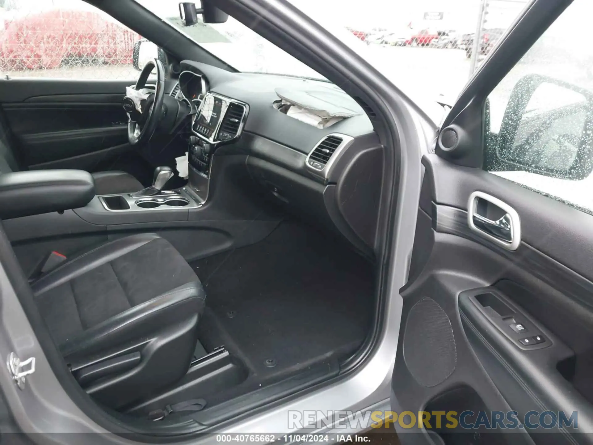 5 Photograph of a damaged car 1C4RJEAG2LC392060 JEEP GRAND CHEROKEE 2020