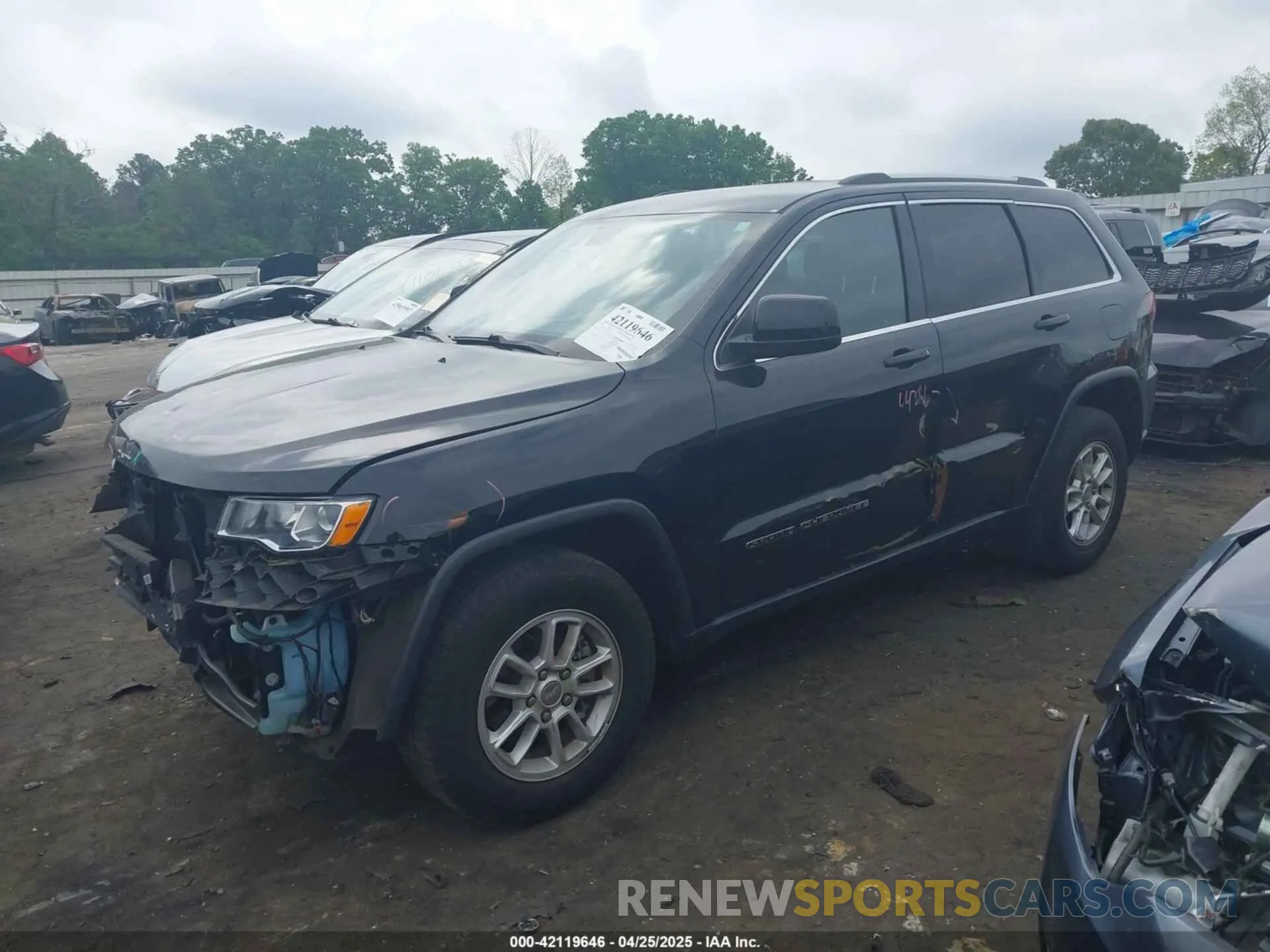2 Photograph of a damaged car 1C4RJEAG4LC337660 JEEP GRAND CHEROKEE 2020