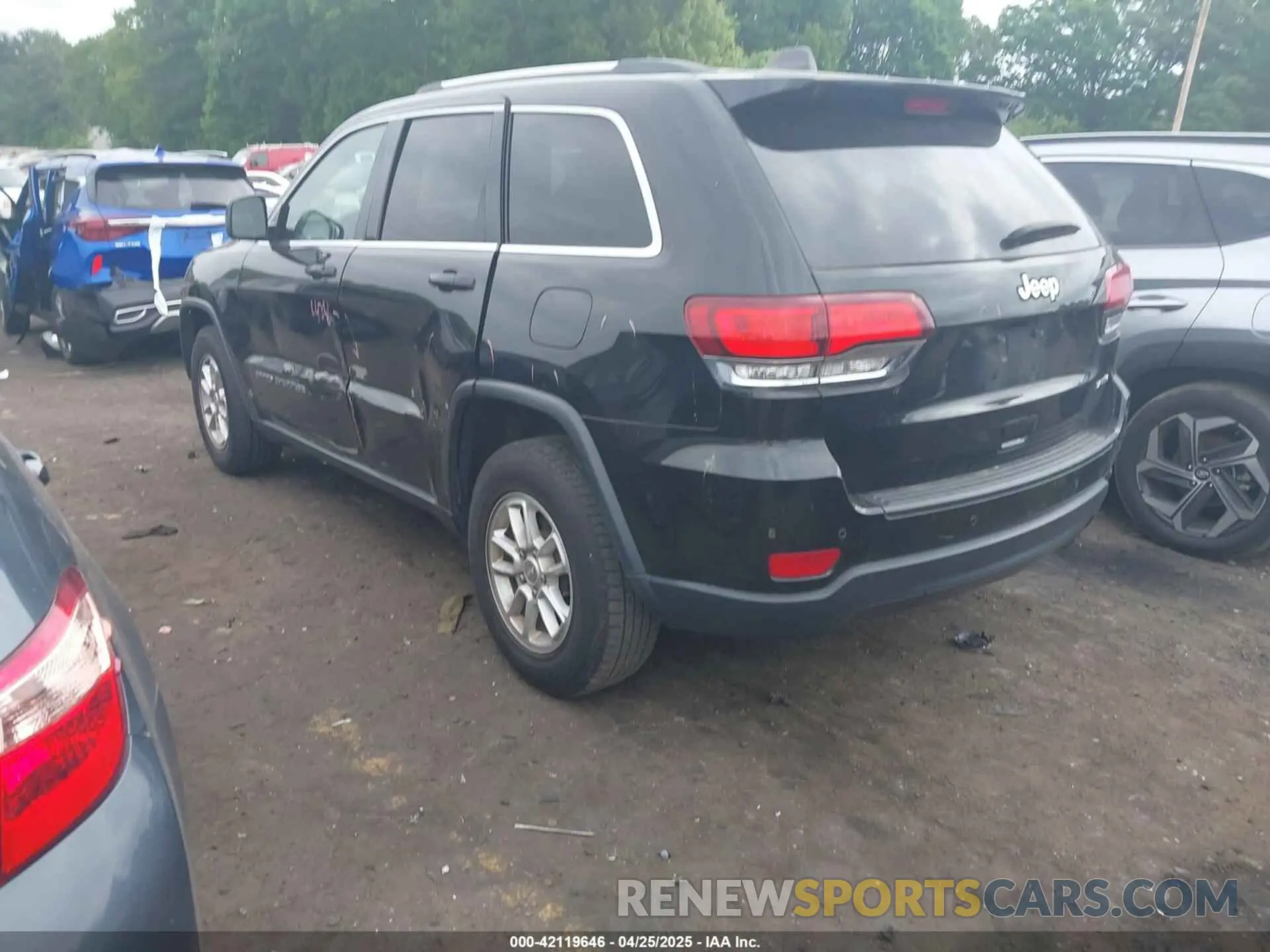 3 Photograph of a damaged car 1C4RJEAG4LC337660 JEEP GRAND CHEROKEE 2020