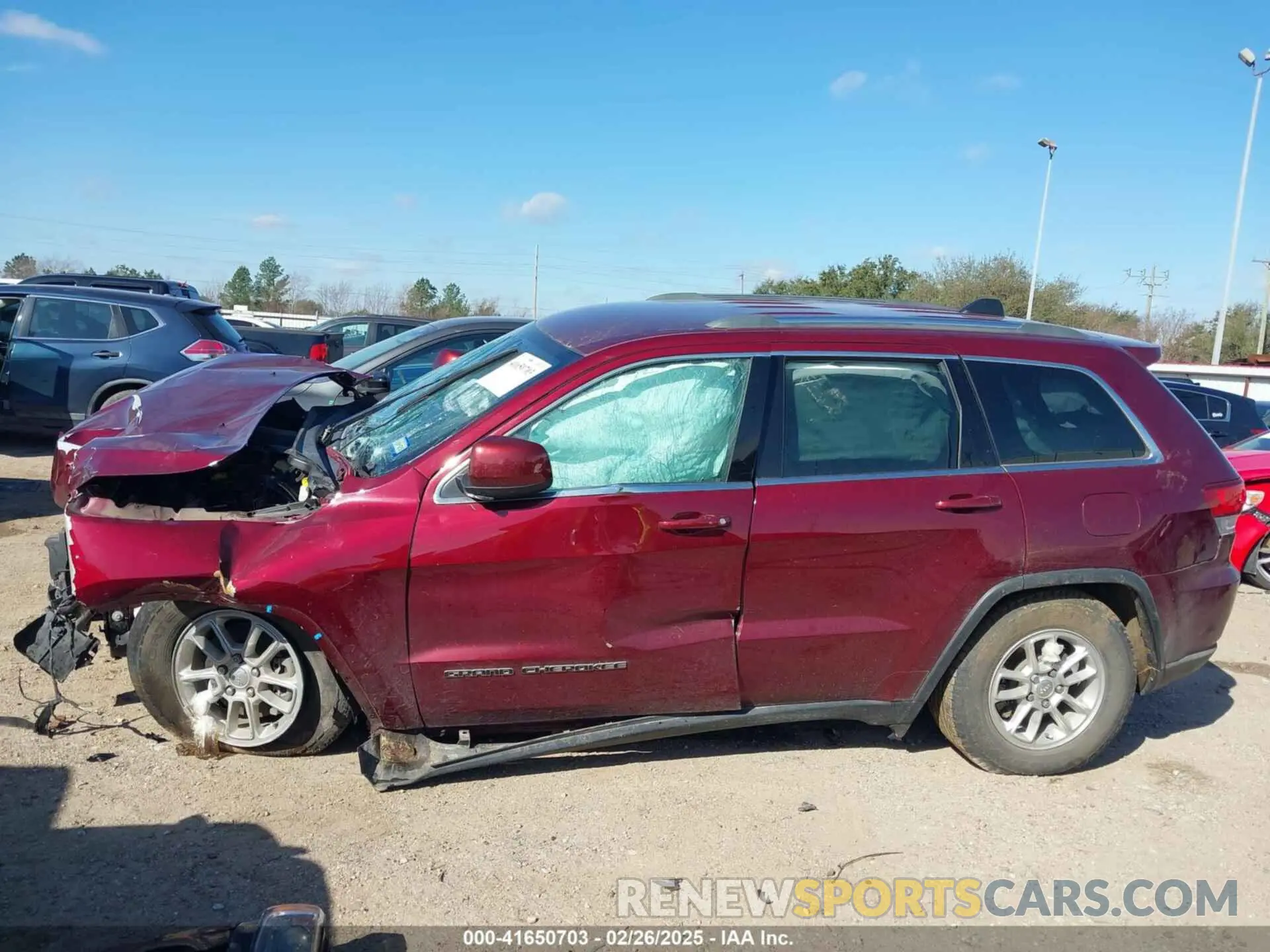 14 Photograph of a damaged car 1C4RJEAG5LC278442 JEEP GRAND CHEROKEE 2020