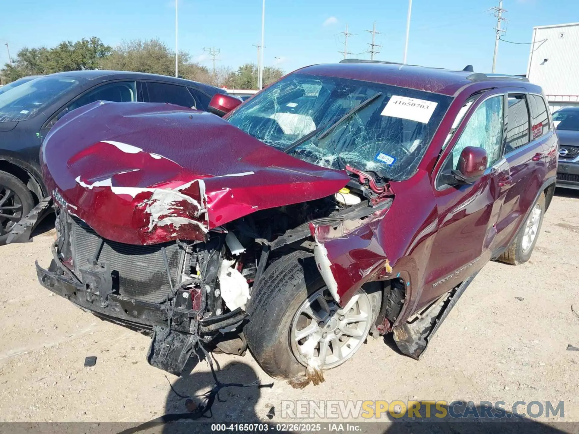 2 Photograph of a damaged car 1C4RJEAG5LC278442 JEEP GRAND CHEROKEE 2020