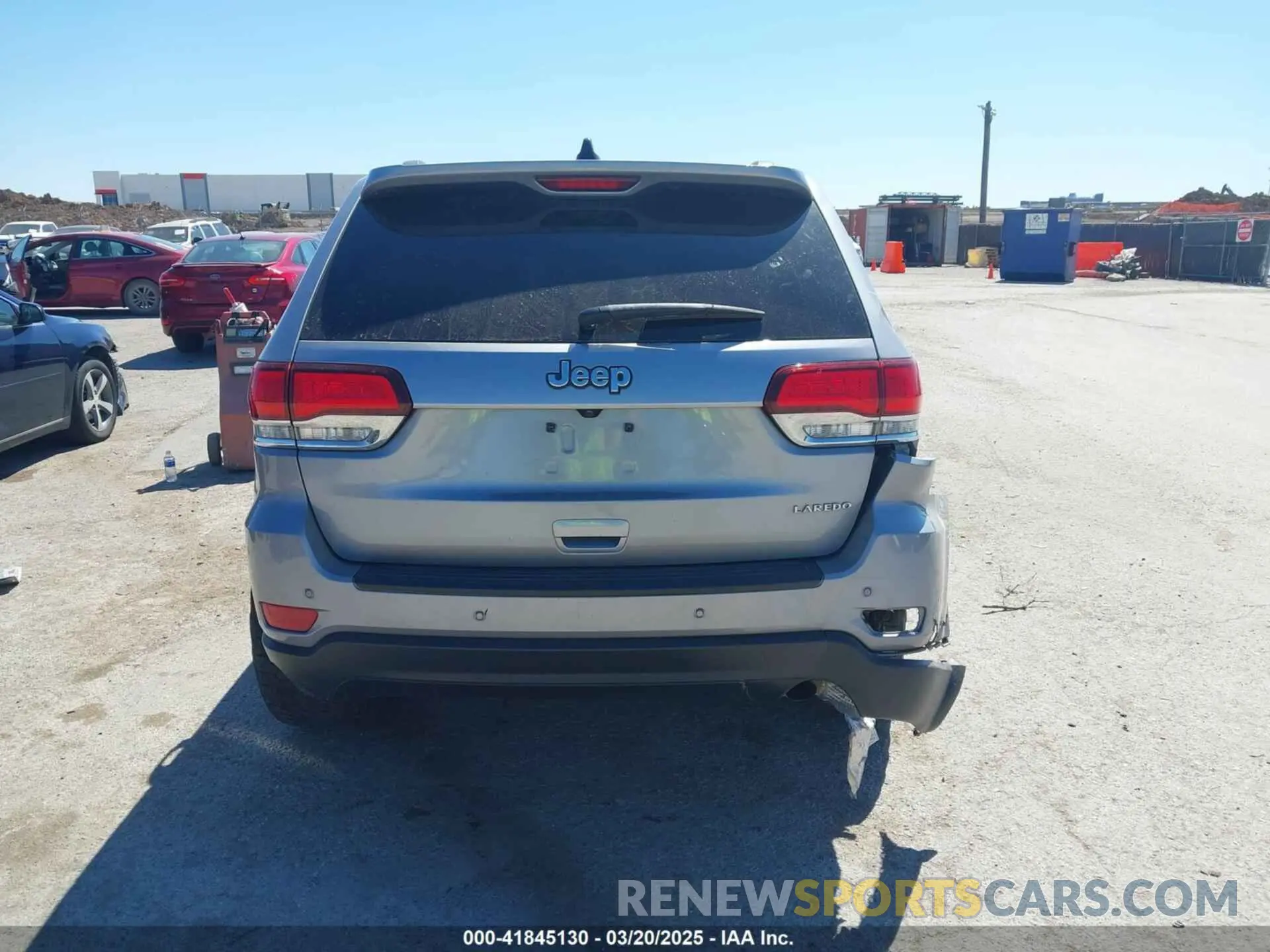 15 Photograph of a damaged car 1C4RJEAG6LC256742 JEEP GRAND CHEROKEE 2020