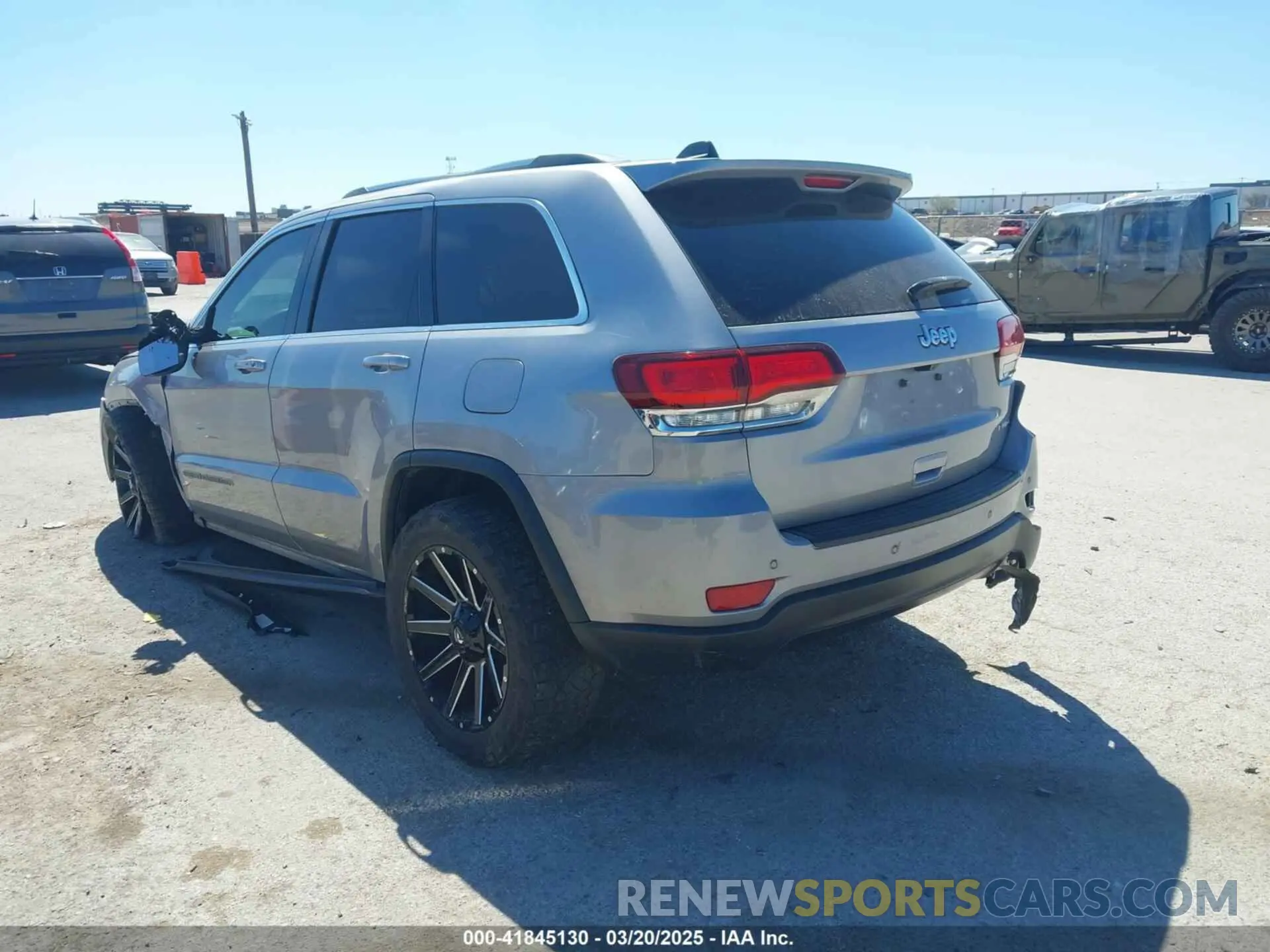 3 Photograph of a damaged car 1C4RJEAG6LC256742 JEEP GRAND CHEROKEE 2020