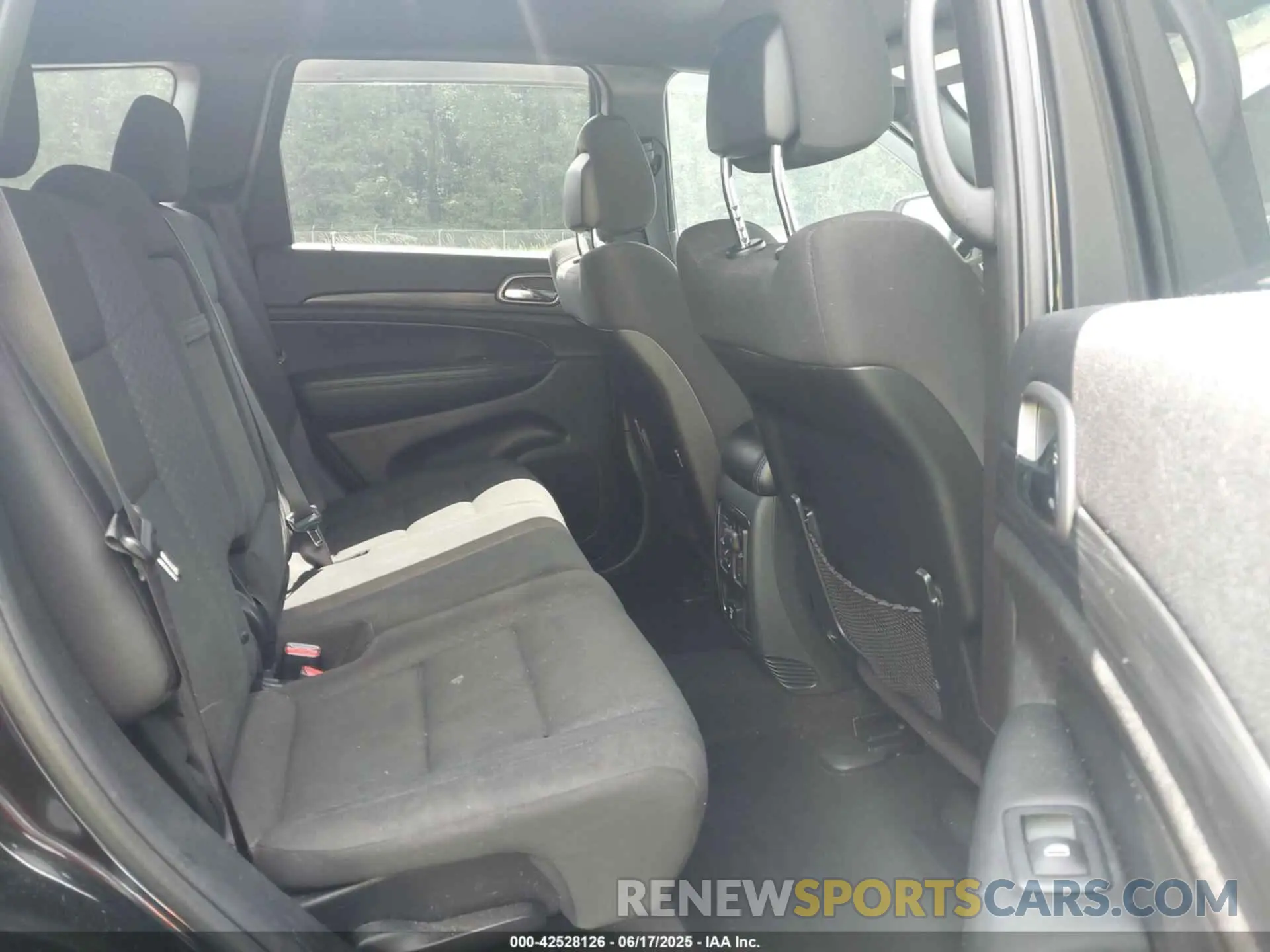 8 Фотография поврежденного автомобиля 1C4RJEAG7LC128882 JEEP GRAND CHEROKEE 2020