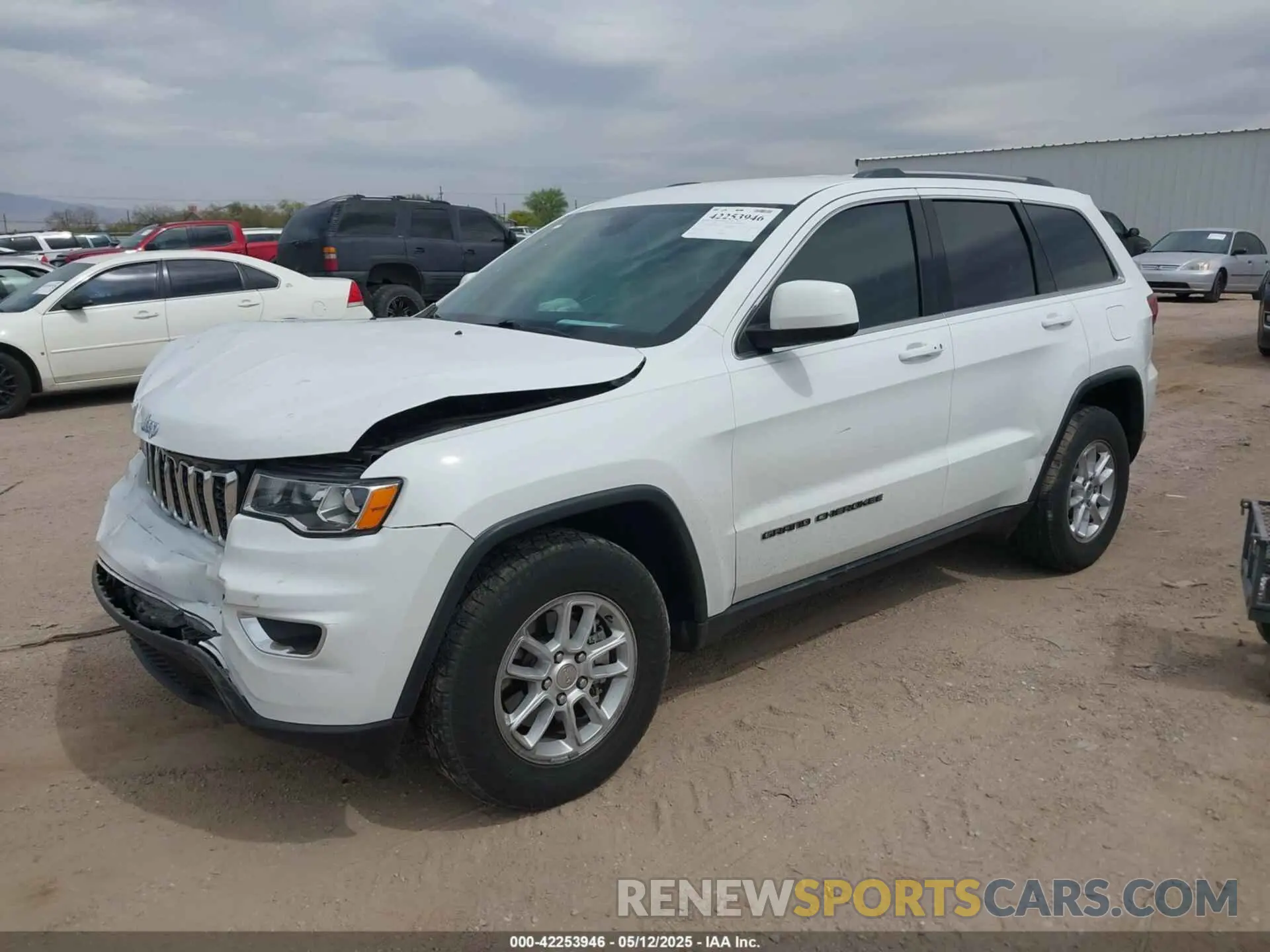 2 Photograph of a damaged car 1C4RJEAG7LC328824 JEEP GRAND CHEROKEE 2020