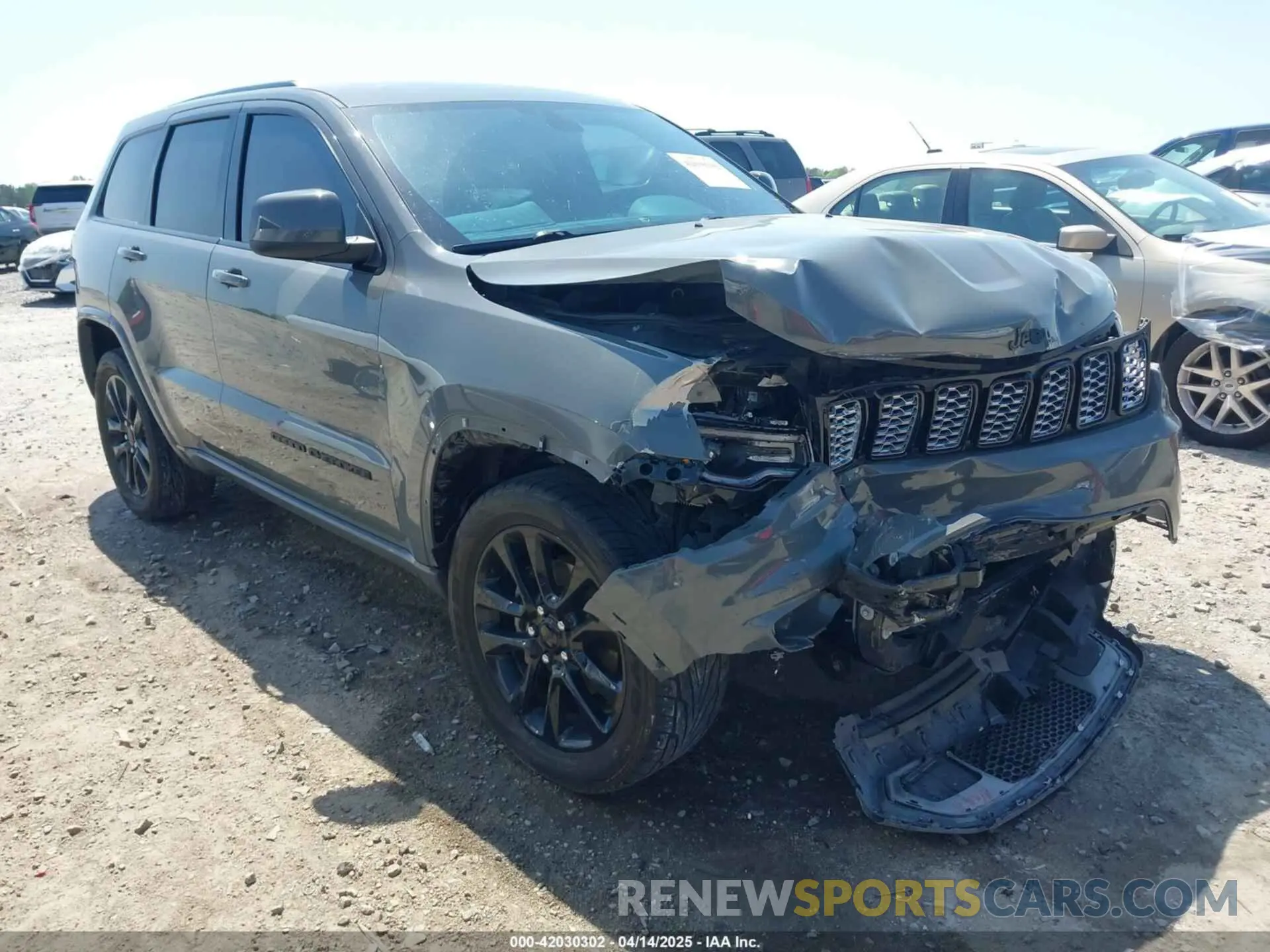 1 Photograph of a damaged car 1C4RJEAG8LC391785 JEEP GRAND CHEROKEE 2020