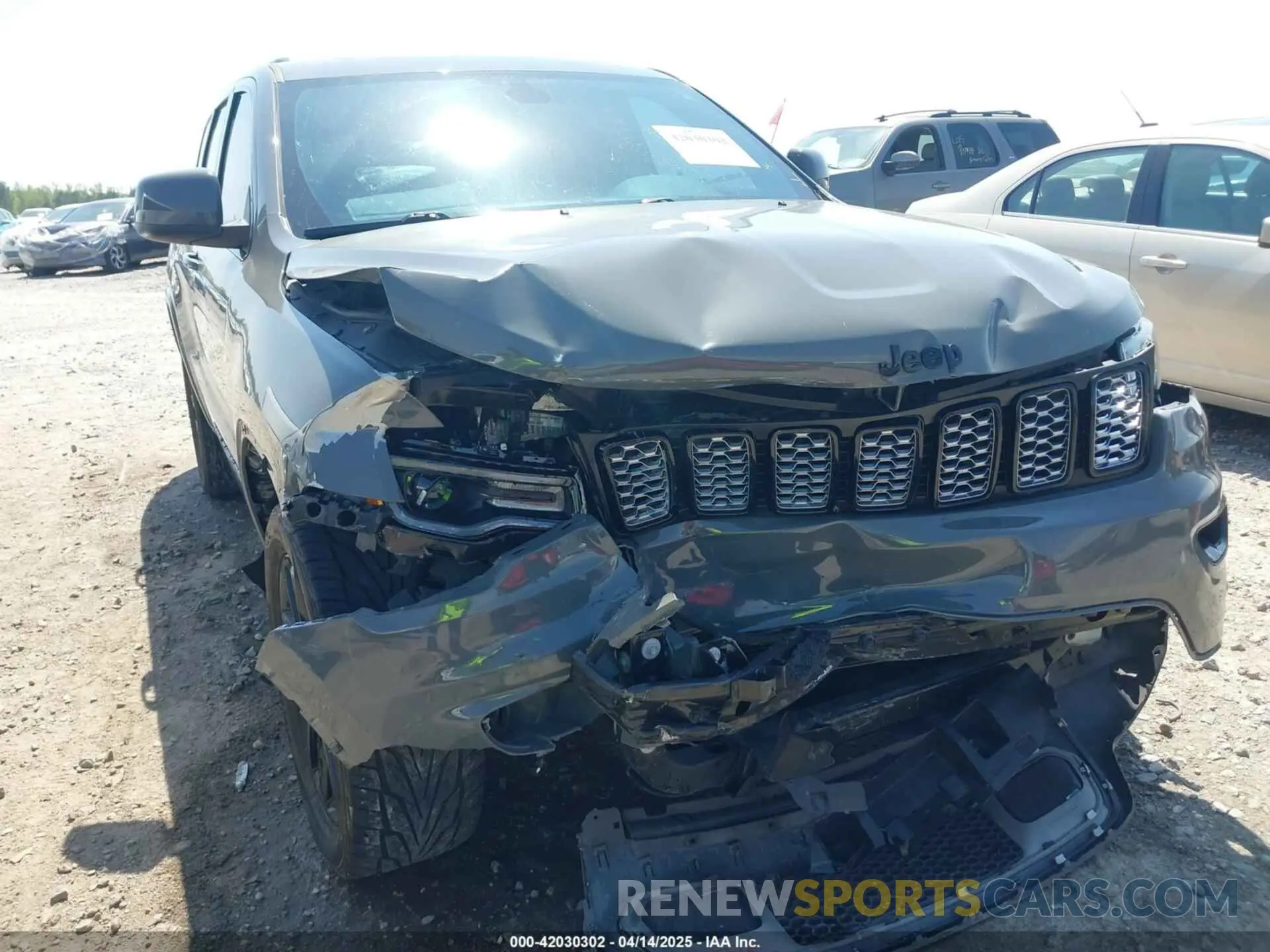 6 Photograph of a damaged car 1C4RJEAG8LC391785 JEEP GRAND CHEROKEE 2020