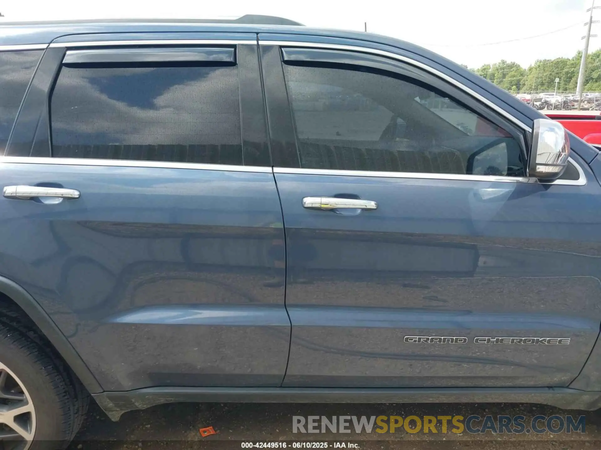14 Photograph of a damaged car 1C4RJEBG0LC160846 JEEP GRAND CHEROKEE 2020