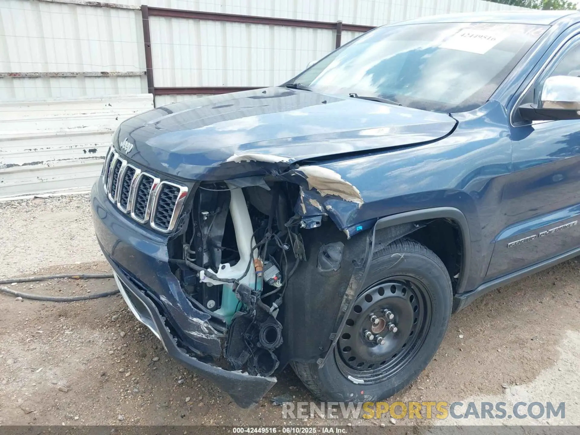 6 Photograph of a damaged car 1C4RJEBG0LC160846 JEEP GRAND CHEROKEE 2020