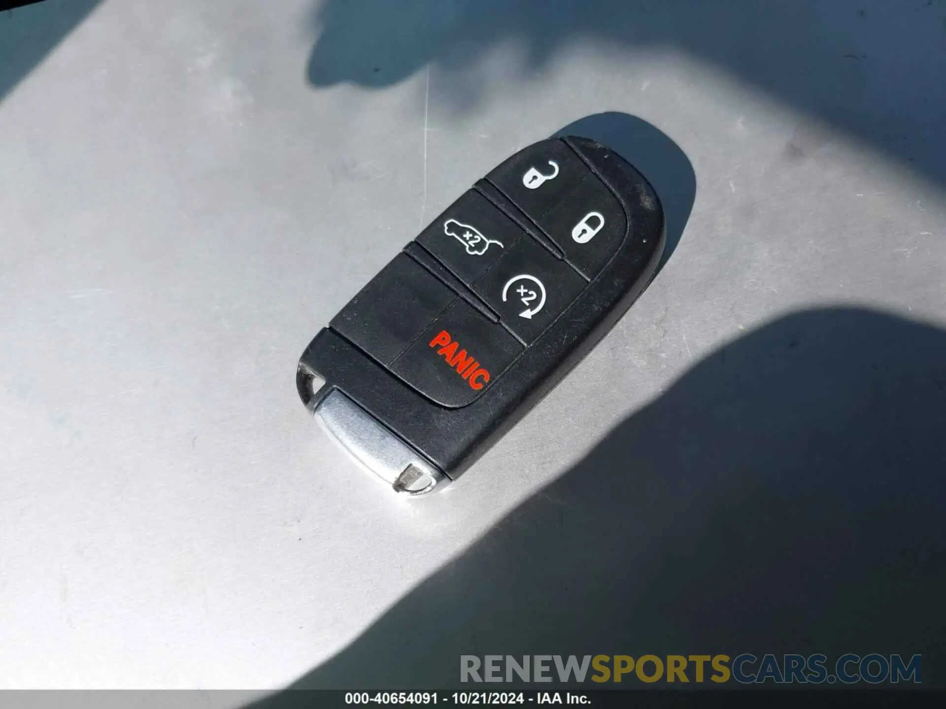 11 Фотография поврежденного автомобиля 1C4RJEBG2LC202014 JEEP GRAND CHEROKEE 2020