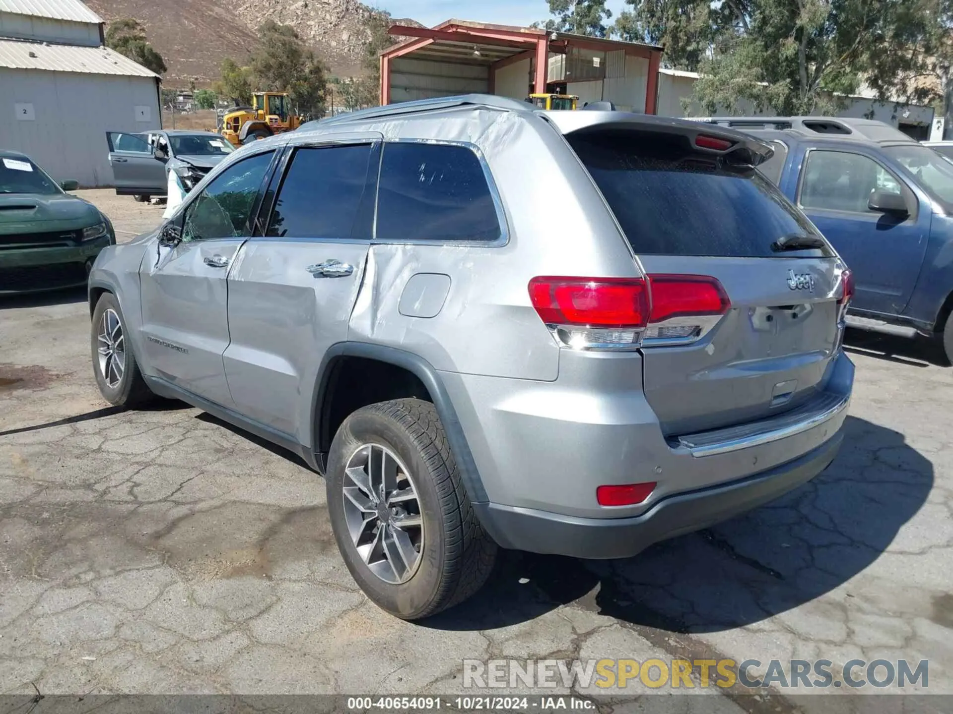 3 Фотография поврежденного автомобиля 1C4RJEBG2LC202014 JEEP GRAND CHEROKEE 2020