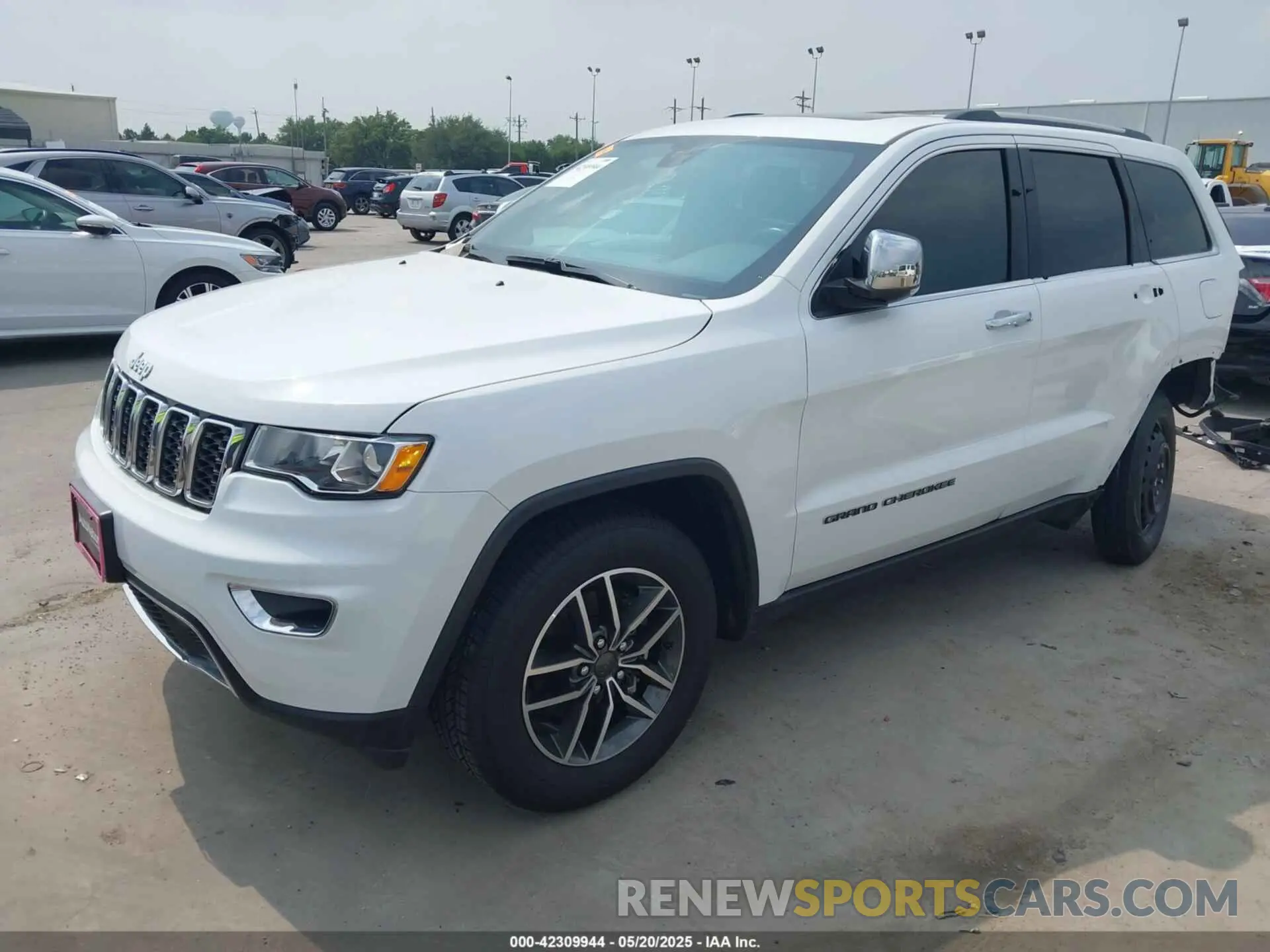 2 Photograph of a damaged car 1C4RJEBG2LC268496 JEEP GRAND CHEROKEE 2020