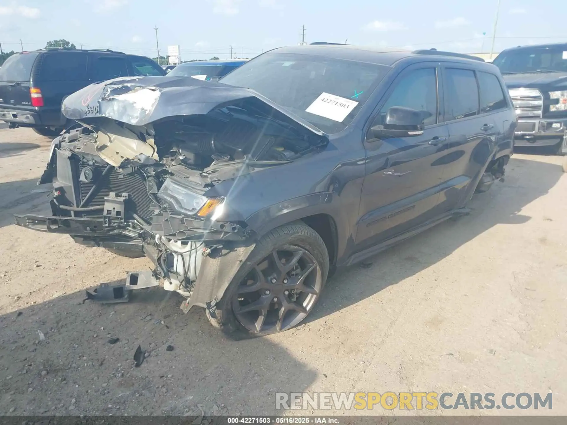 2 Photograph of a damaged car 1C4RJEBG3LC371068 JEEP GRAND CHEROKEE 2020