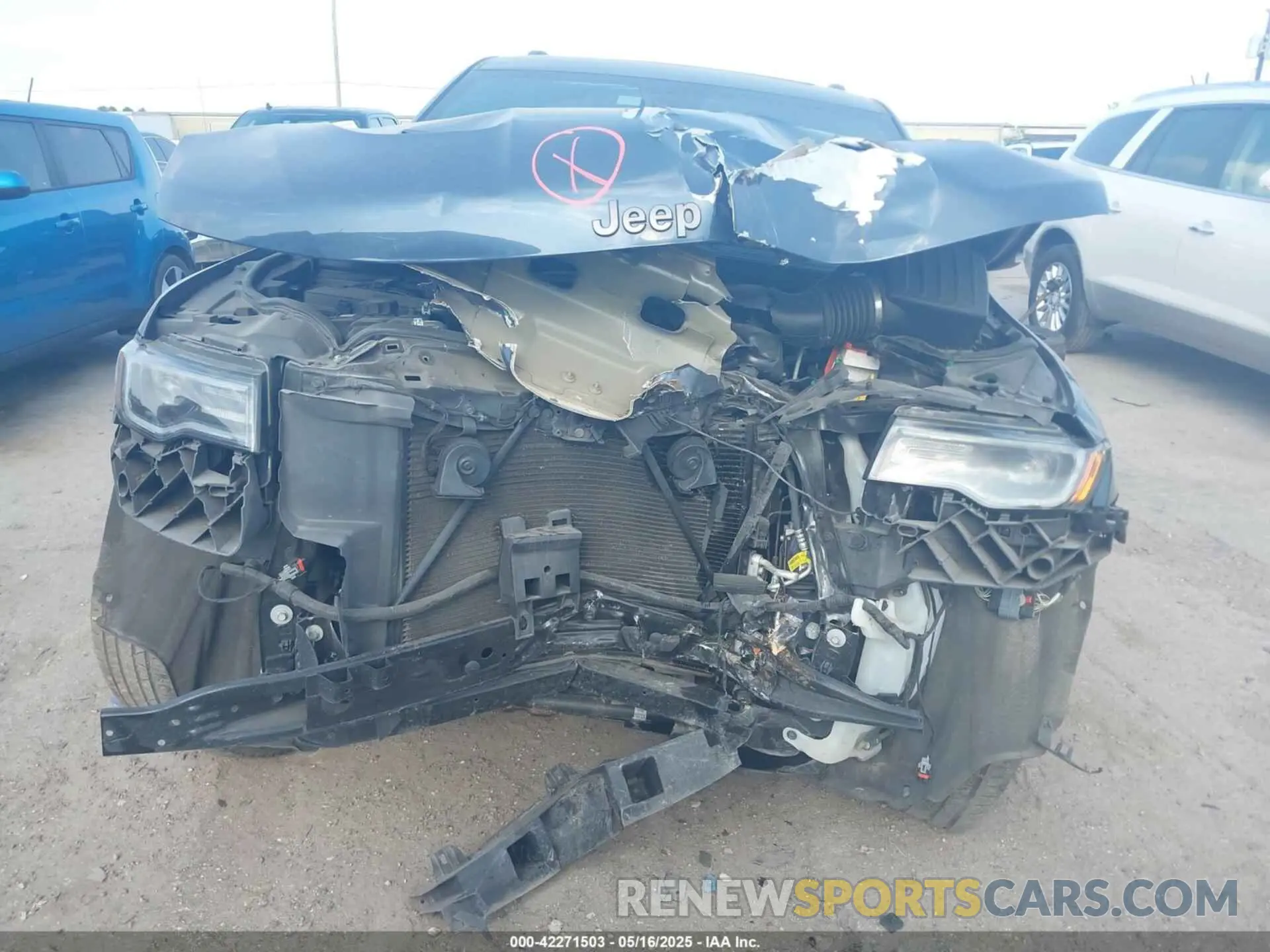 6 Photograph of a damaged car 1C4RJEBG3LC371068 JEEP GRAND CHEROKEE 2020