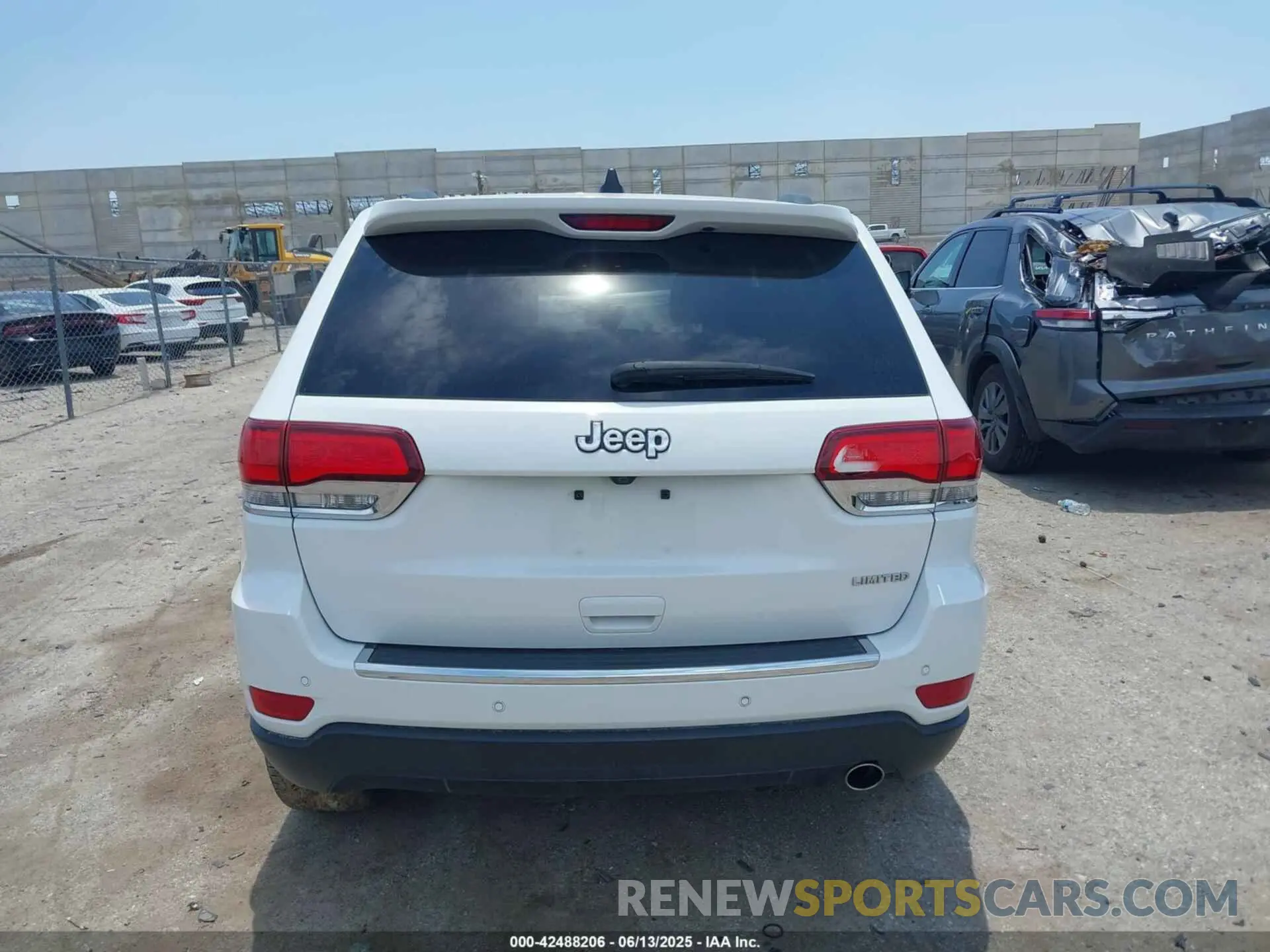 16 Photograph of a damaged car 1C4RJEBG5LC140043 JEEP GRAND CHEROKEE 2020