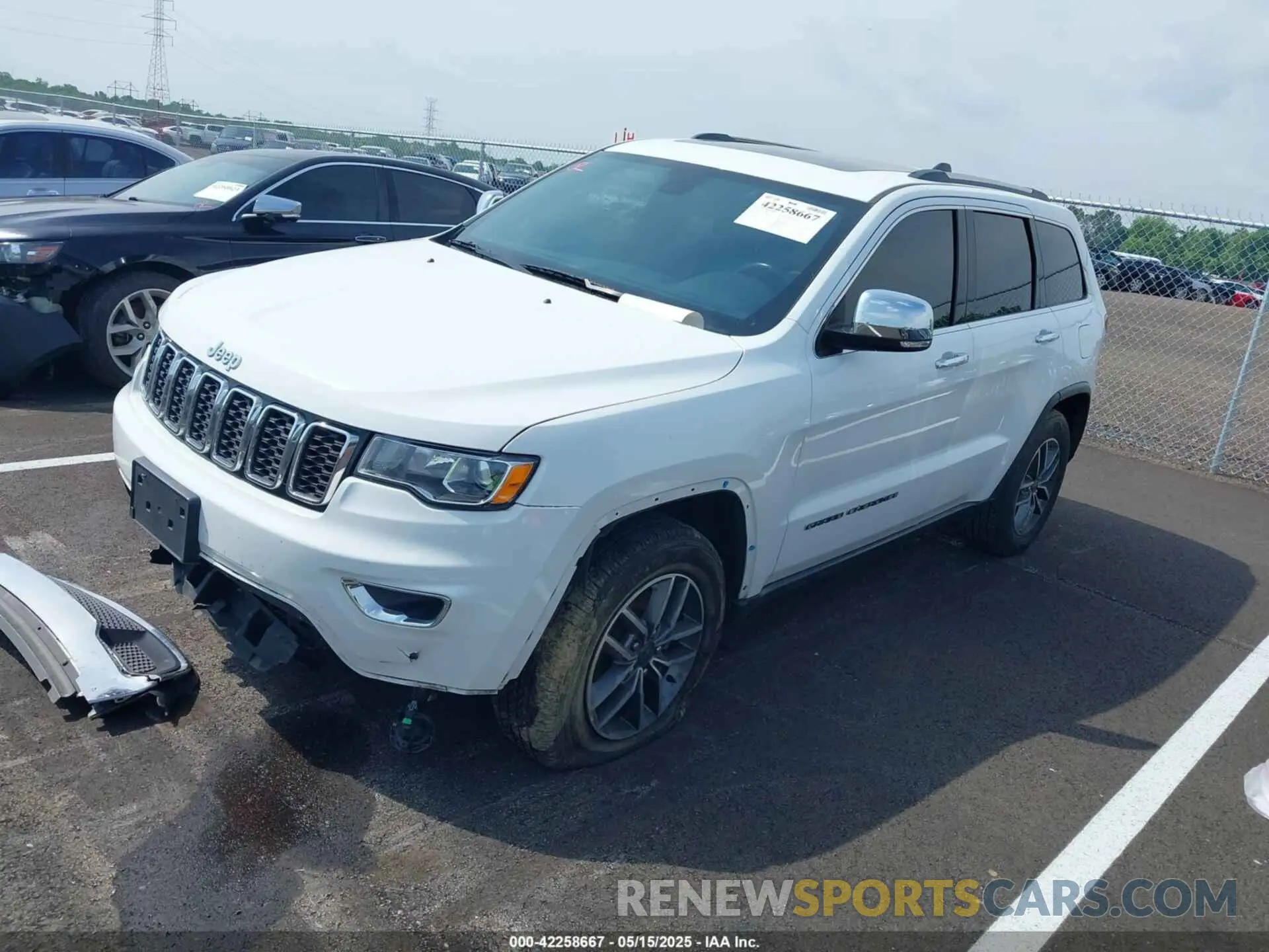 2 Photograph of a damaged car 1C4RJEBG5LC295384 JEEP GRAND CHEROKEE 2020