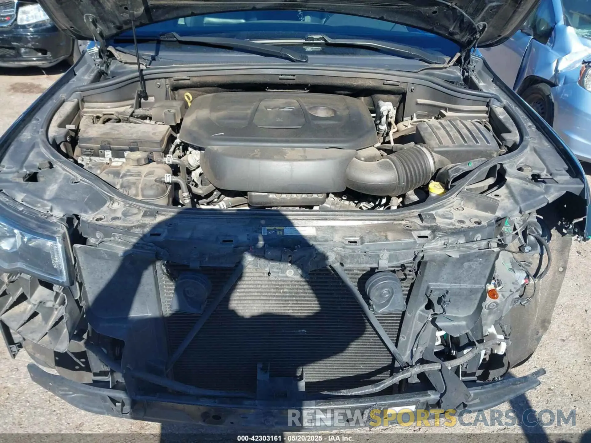 10 Photograph of a damaged car 1C4RJEBG8LC139999 JEEP GRAND CHEROKEE 2020