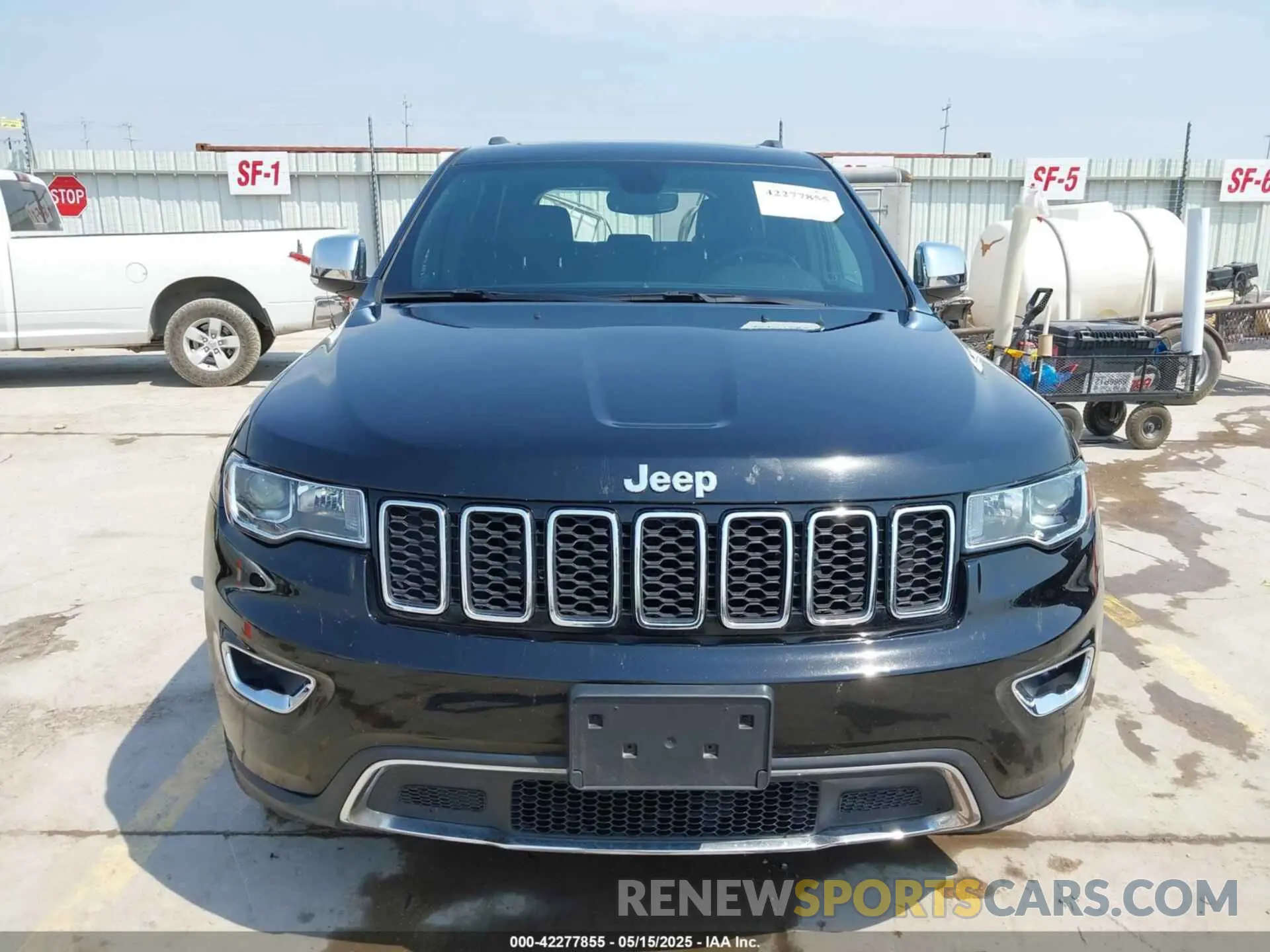 12 Photograph of a damaged car 1C4RJEBG9LC428549 JEEP GRAND CHEROKEE 2020