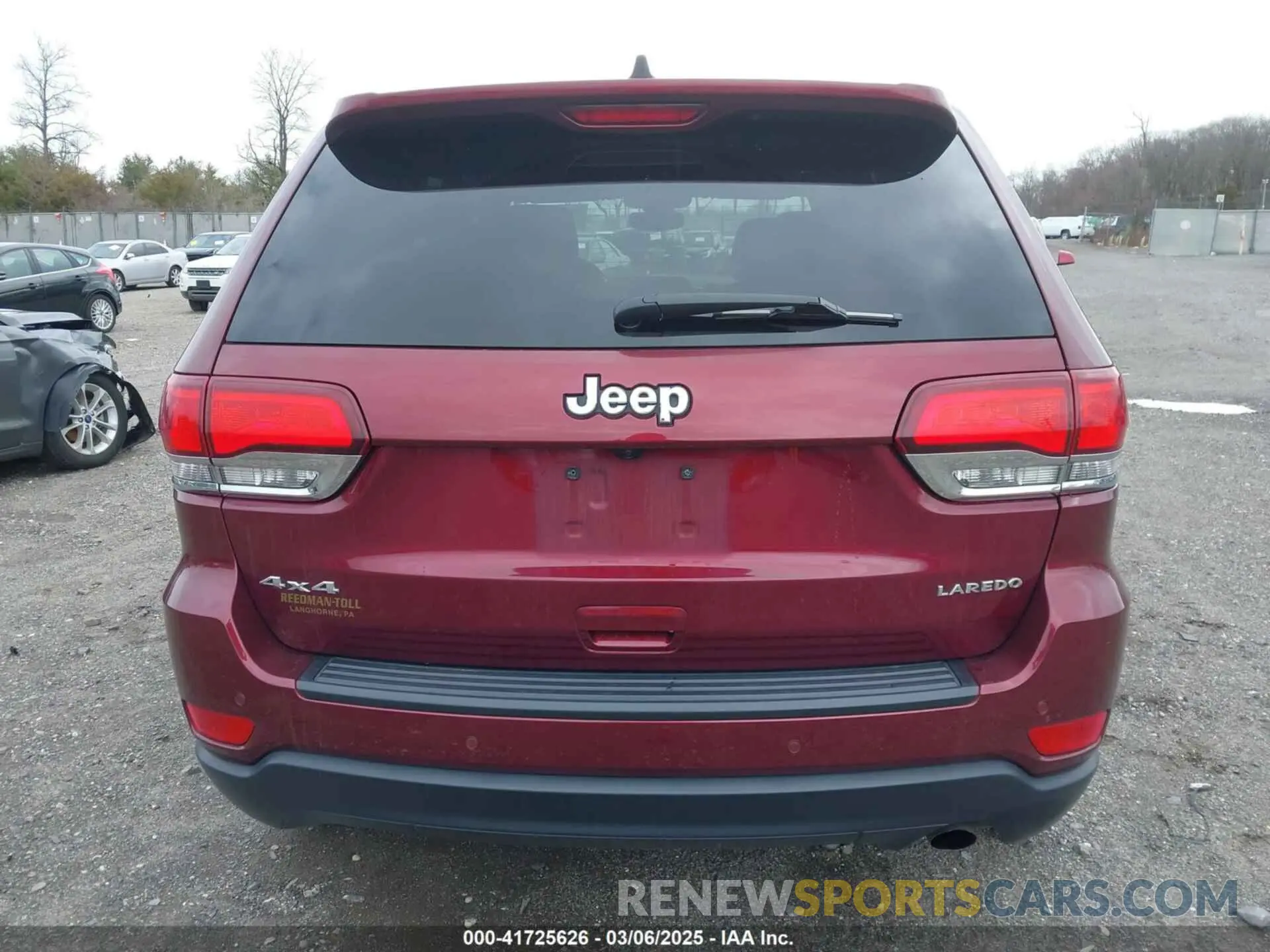 16 Photograph of a damaged car 1C4RJFAG2LC147846 JEEP GRAND CHEROKEE 2020