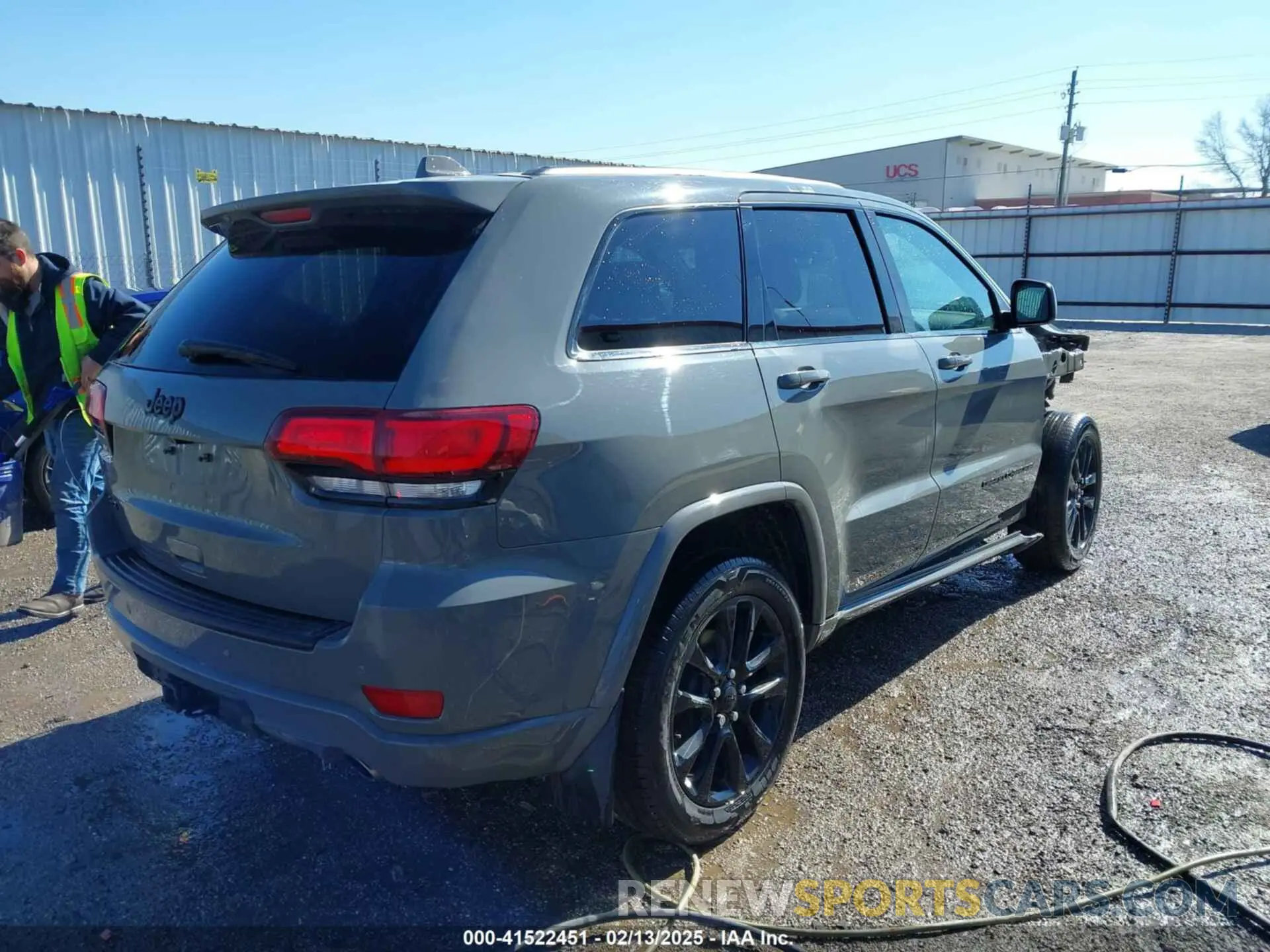 4 Photograph of a damaged car 1C4RJFAG3LC376021 JEEP GRAND CHEROKEE 2020