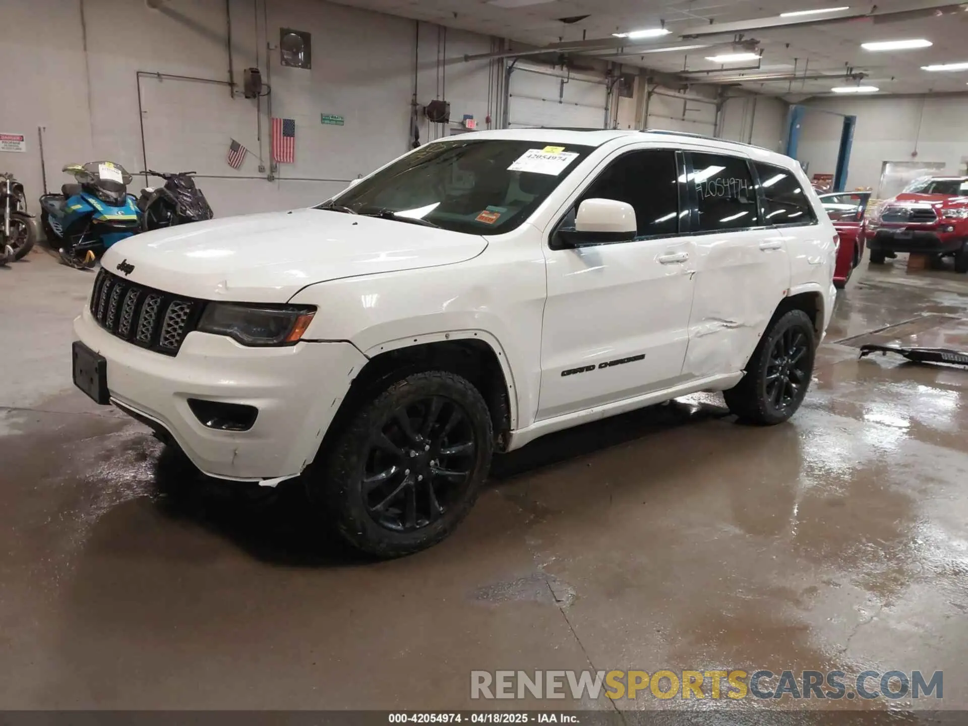 2 Photograph of a damaged car 1C4RJFAG4LC361298 JEEP GRAND CHEROKEE 2020