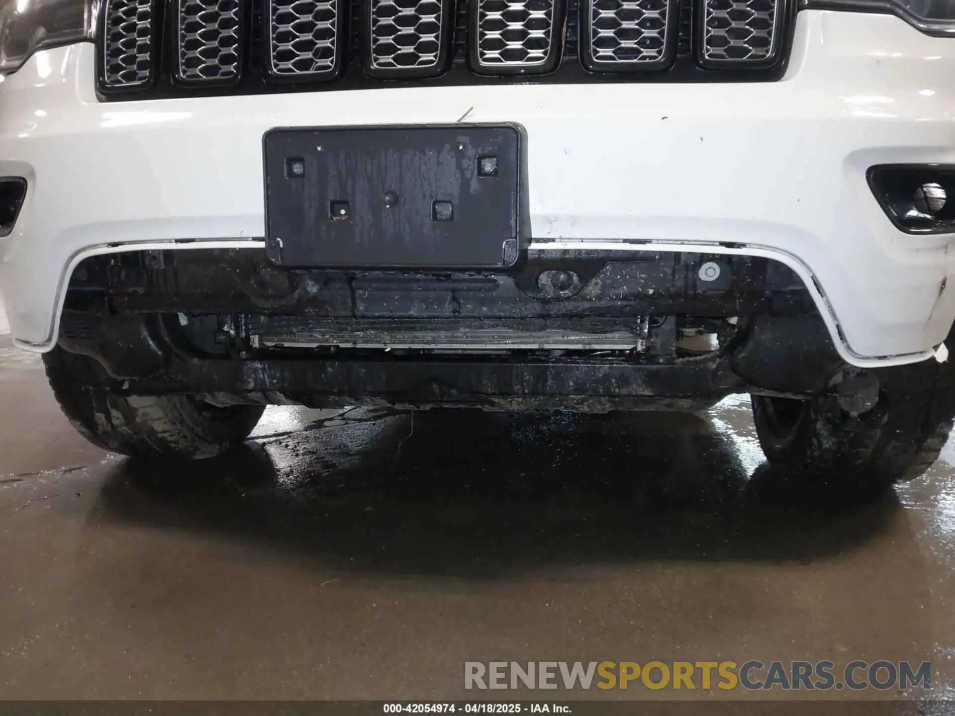 6 Photograph of a damaged car 1C4RJFAG4LC361298 JEEP GRAND CHEROKEE 2020