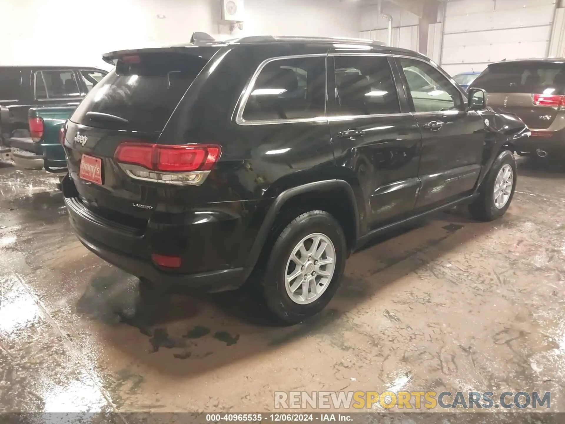 4 Photograph of a damaged car 1C4RJFAG4LC444049 JEEP GRAND CHEROKEE 2020