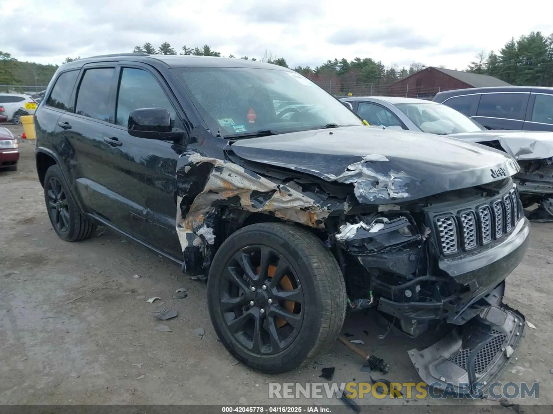 1 Photograph of a damaged car 1C4RJFAG5LC315074 JEEP GRAND CHEROKEE 2020