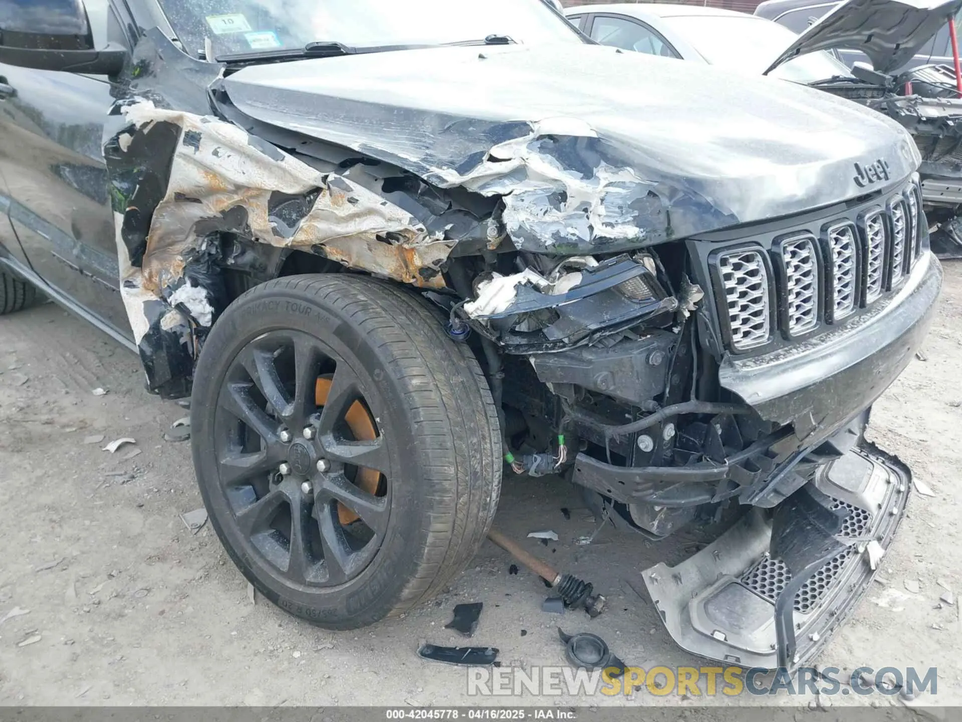 6 Photograph of a damaged car 1C4RJFAG5LC315074 JEEP GRAND CHEROKEE 2020