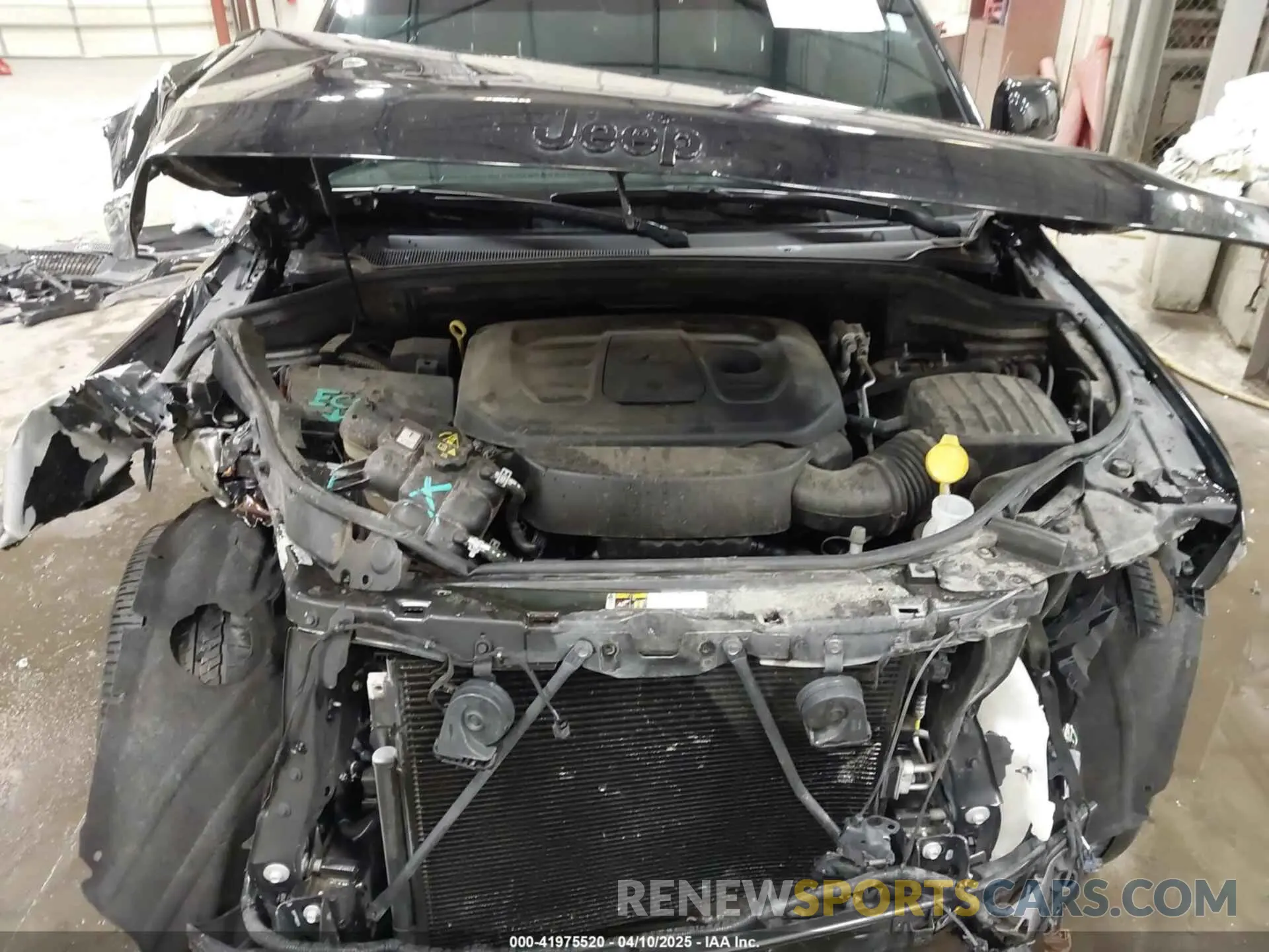 10 Photograph of a damaged car 1C4RJFAG5LC360077 JEEP GRAND CHEROKEE 2020