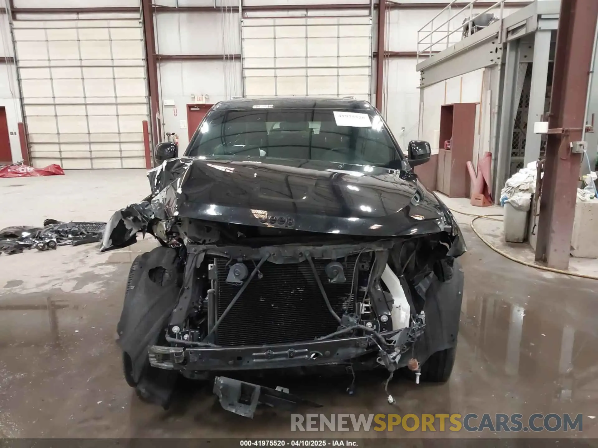 12 Photograph of a damaged car 1C4RJFAG5LC360077 JEEP GRAND CHEROKEE 2020