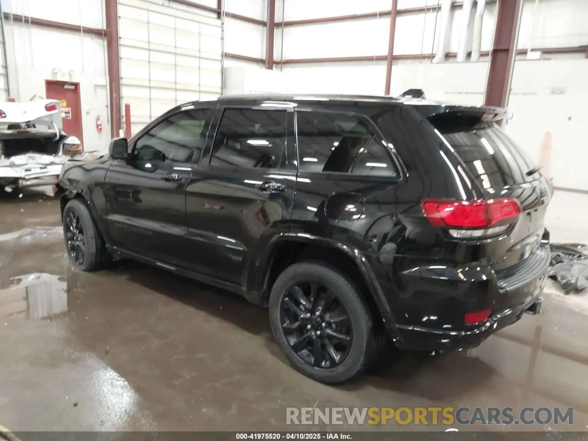 3 Photograph of a damaged car 1C4RJFAG5LC360077 JEEP GRAND CHEROKEE 2020