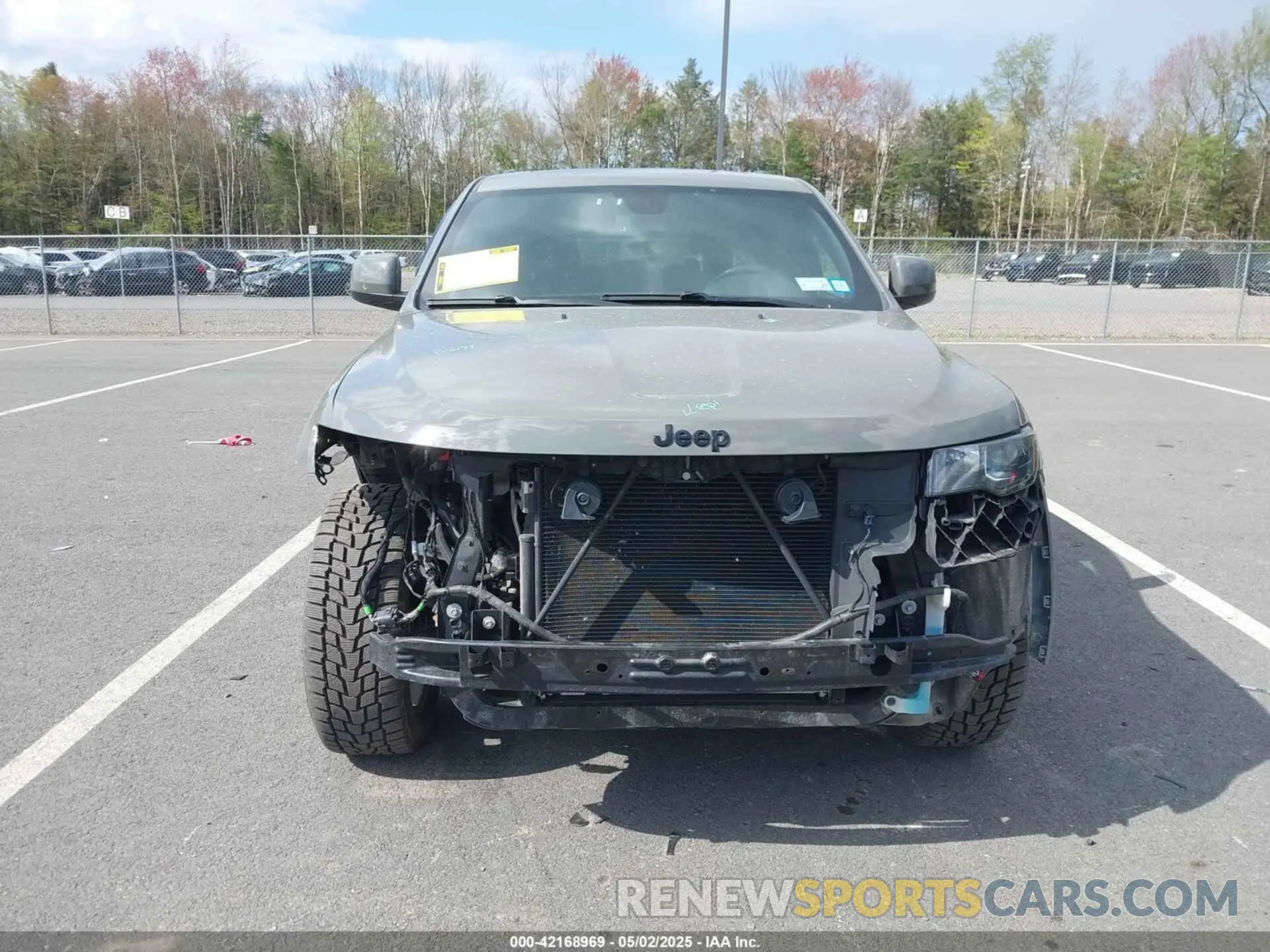 12 Photograph of a damaged car 1C4RJFAG5LC364453 JEEP GRAND CHEROKEE 2020