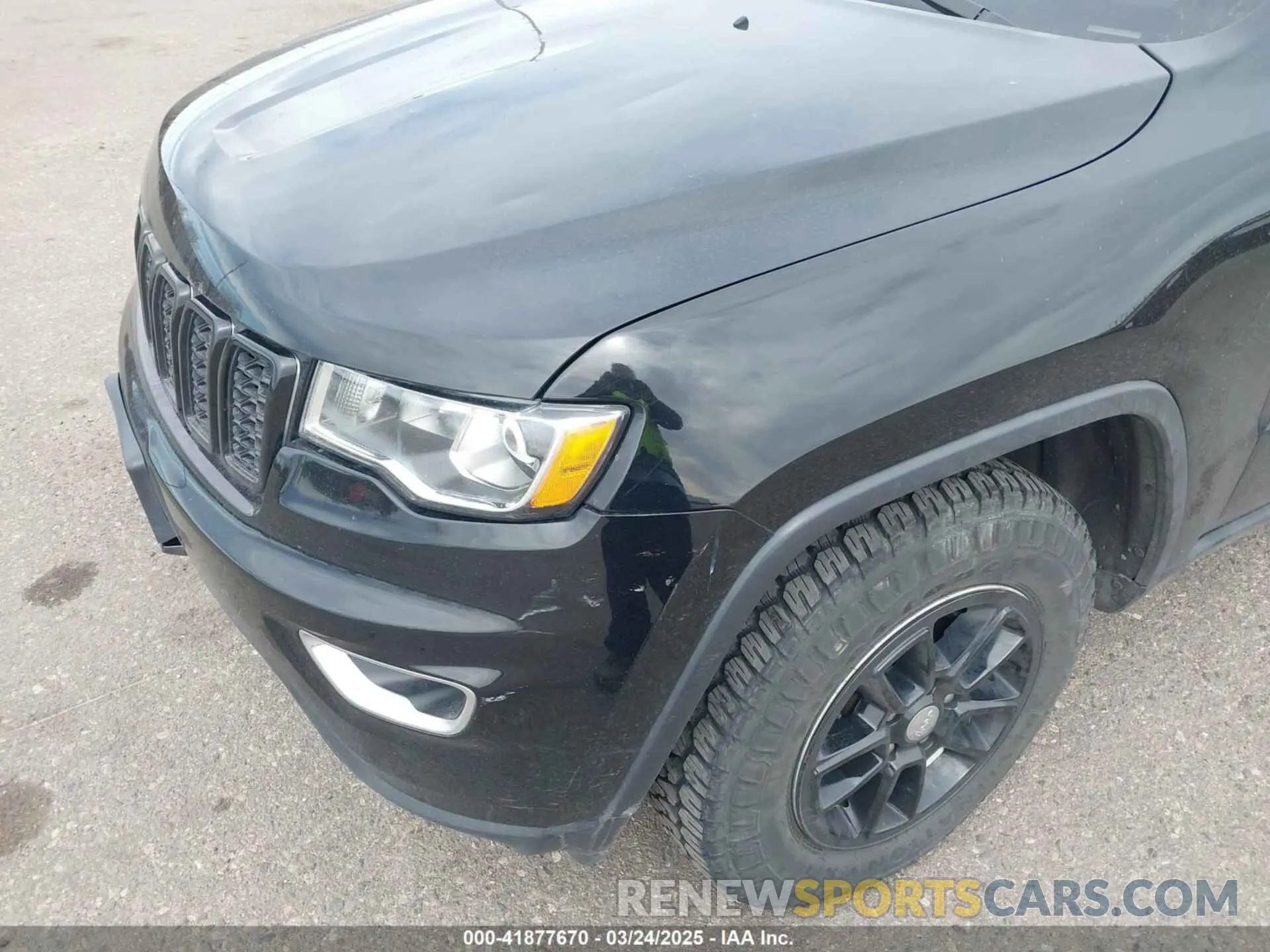 6 Photograph of a damaged car 1C4RJFAG6LC138485 JEEP GRAND CHEROKEE 2020