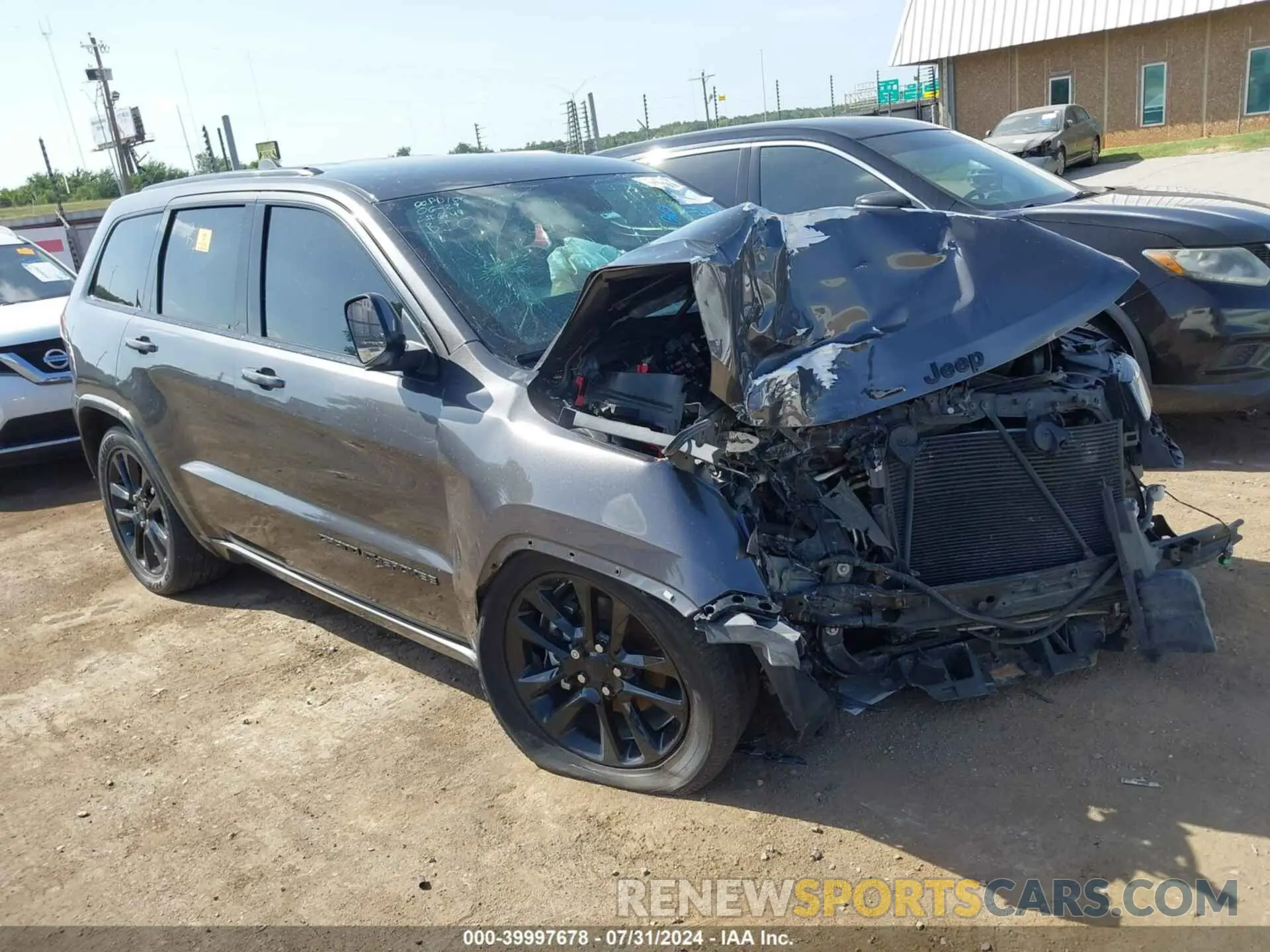 1 Photograph of a damaged car 1C4RJFAG6LC169381 JEEP GRAND CHEROKEE 2020