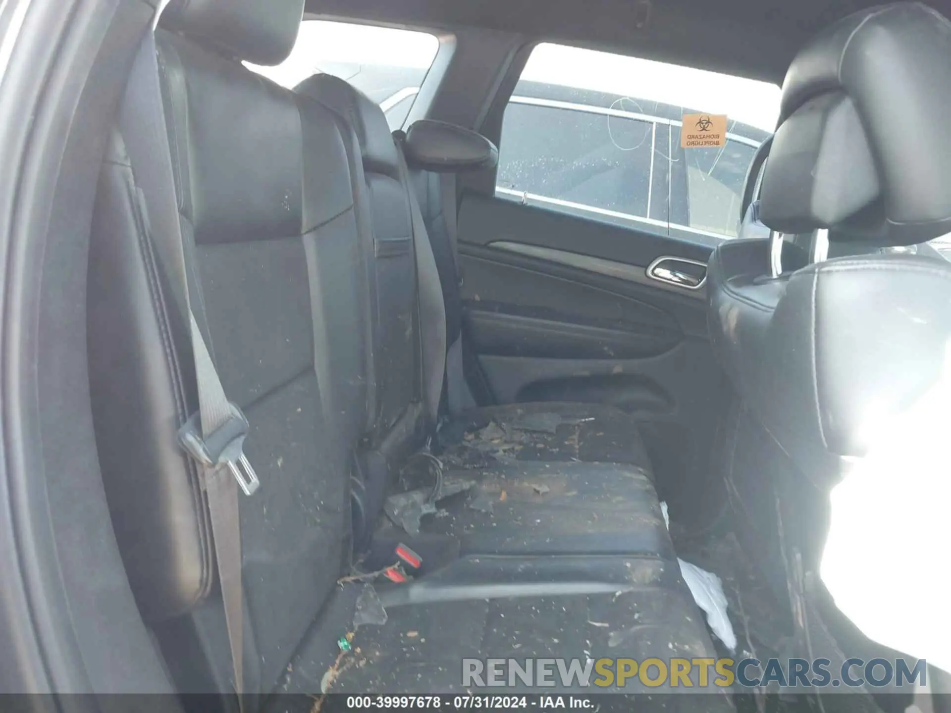 8 Photograph of a damaged car 1C4RJFAG6LC169381 JEEP GRAND CHEROKEE 2020