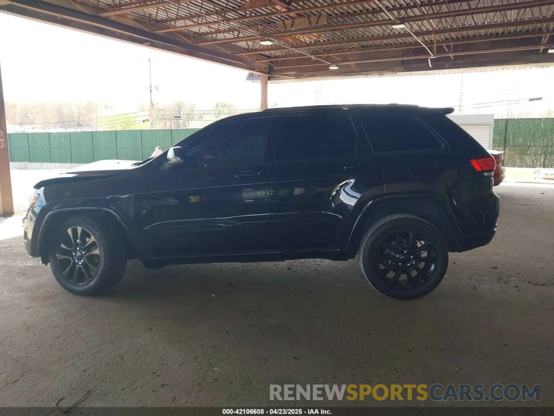 15 Photograph of a damaged car 1C4RJFAG7LC112347 JEEP GRAND CHEROKEE 2020