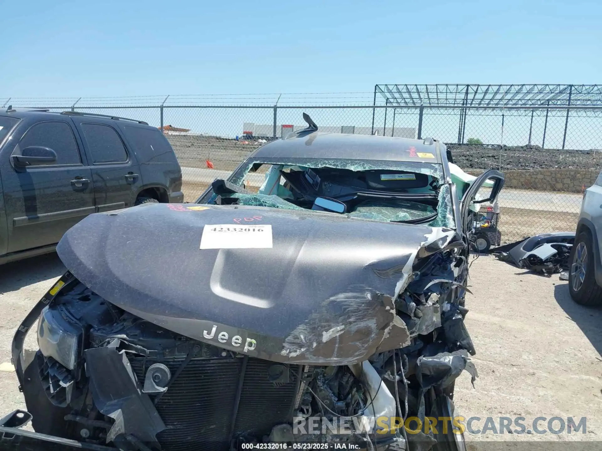 6 Photograph of a damaged car 1C4RJFAG7LC323127 JEEP GRAND CHEROKEE 2020