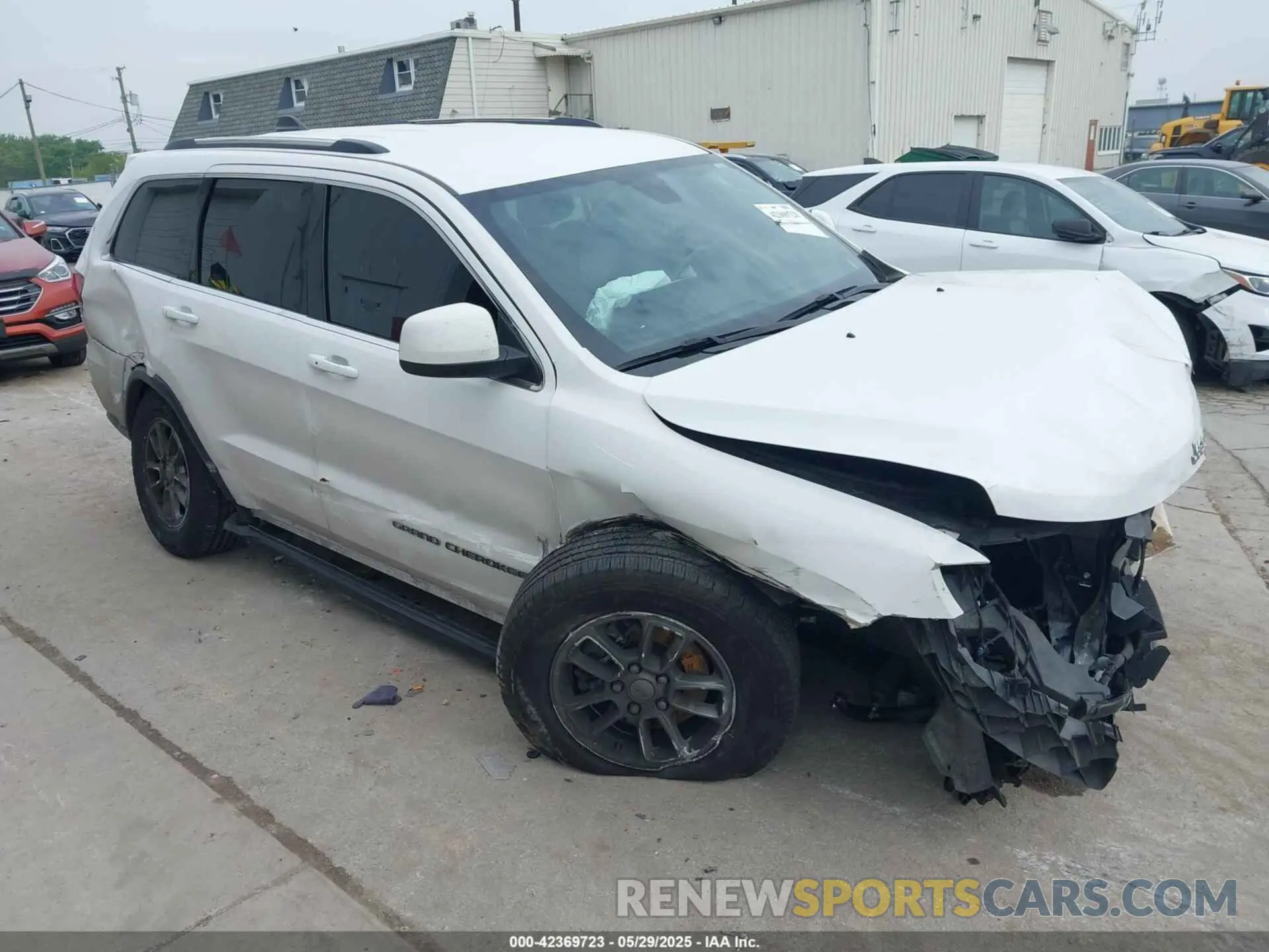 1 Фотография поврежденного автомобиля 1C4RJFAG7LC421641 JEEP GRAND CHEROKEE 2020