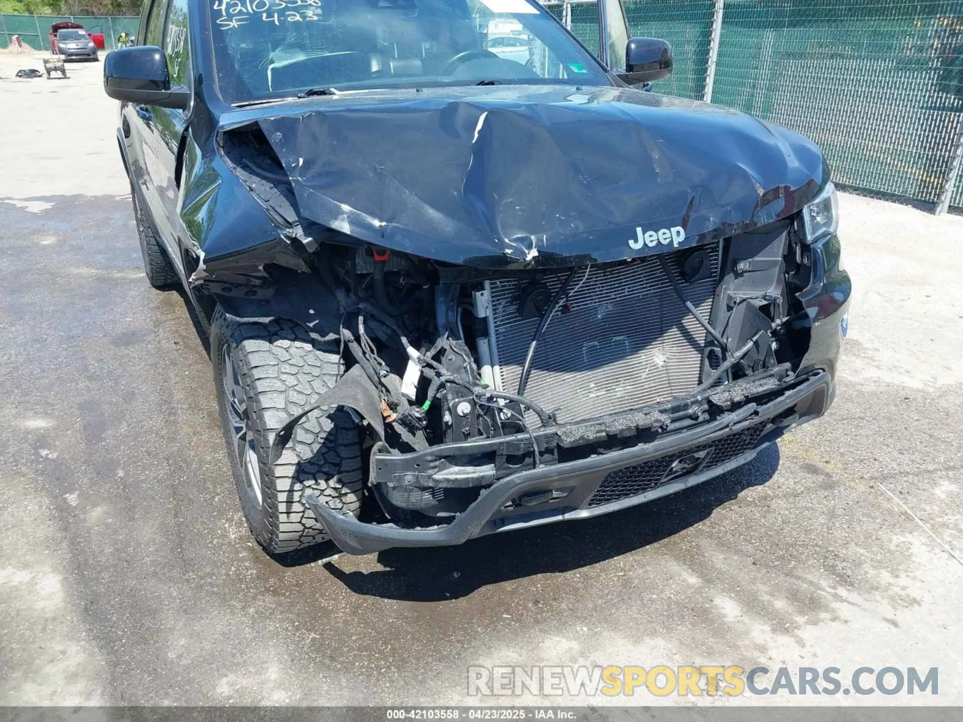 6 Photograph of a damaged car 1C4RJFAG8LC234005 JEEP GRAND CHEROKEE 2020