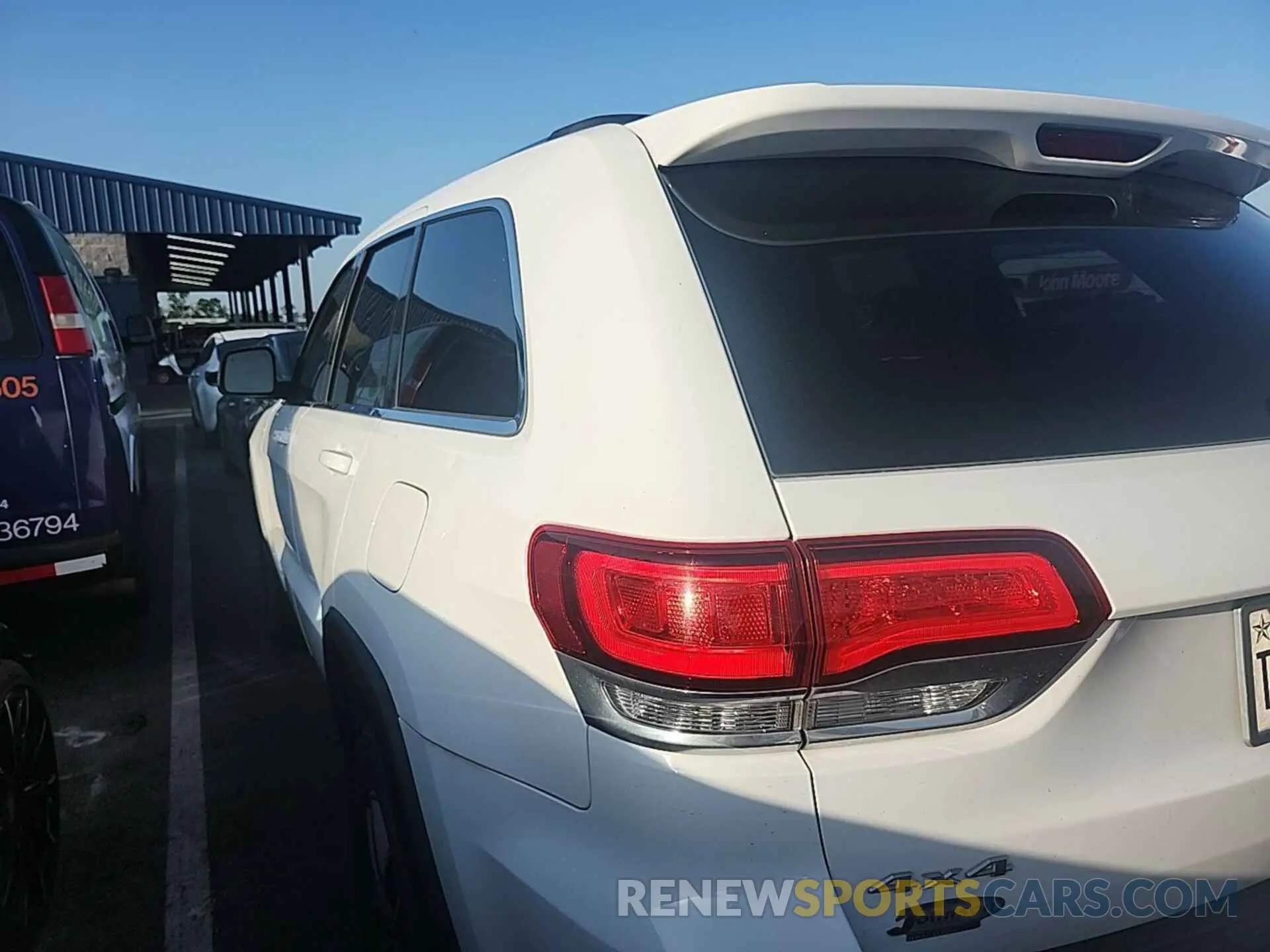 5 Photograph of a damaged car 1C4RJFAGXLC100516 JEEP GRAND CHEROKEE 2020
