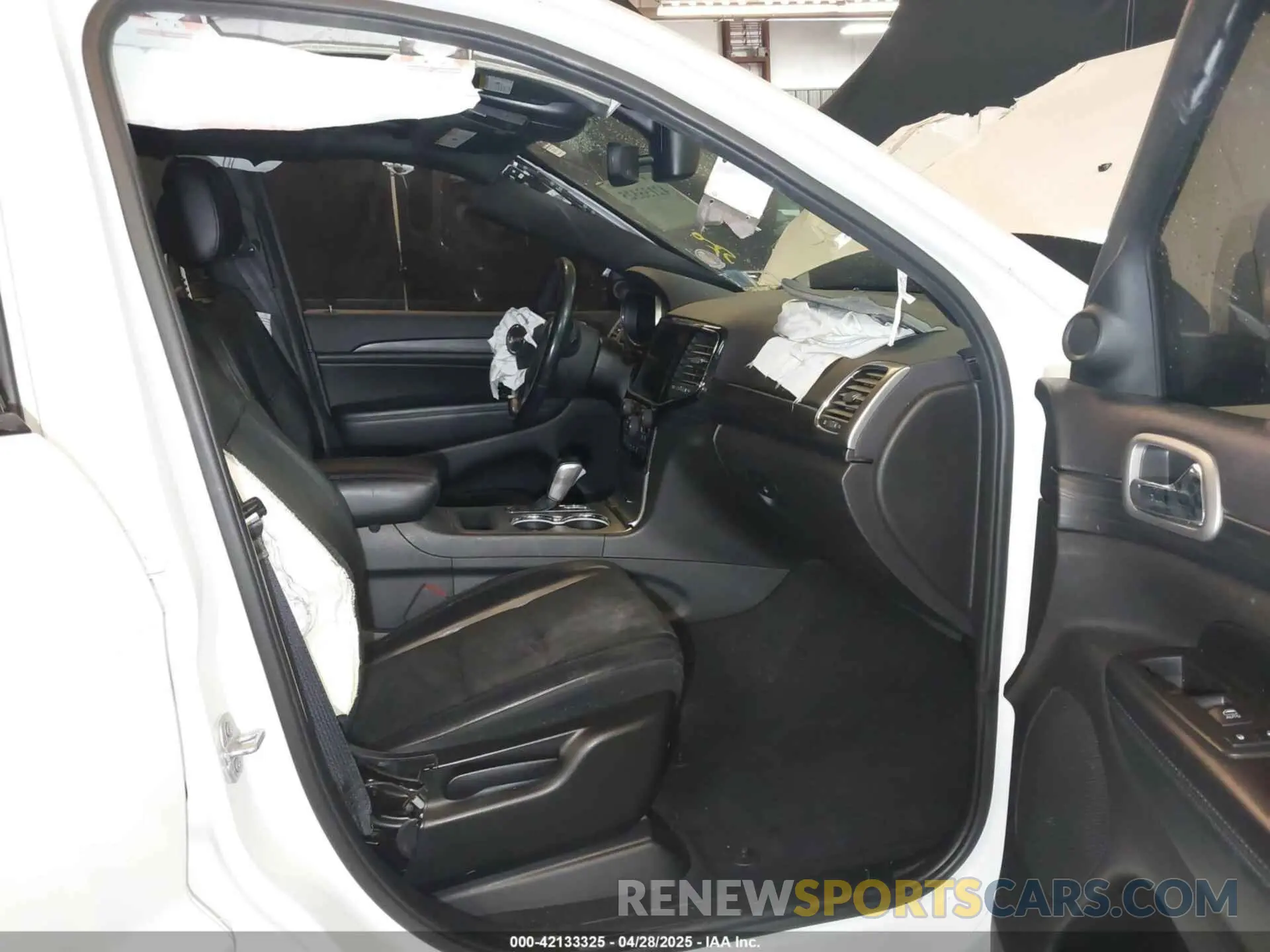 5 Фотография поврежденного автомобиля 1C4RJFAGXLC111399 JEEP GRAND CHEROKEE 2020