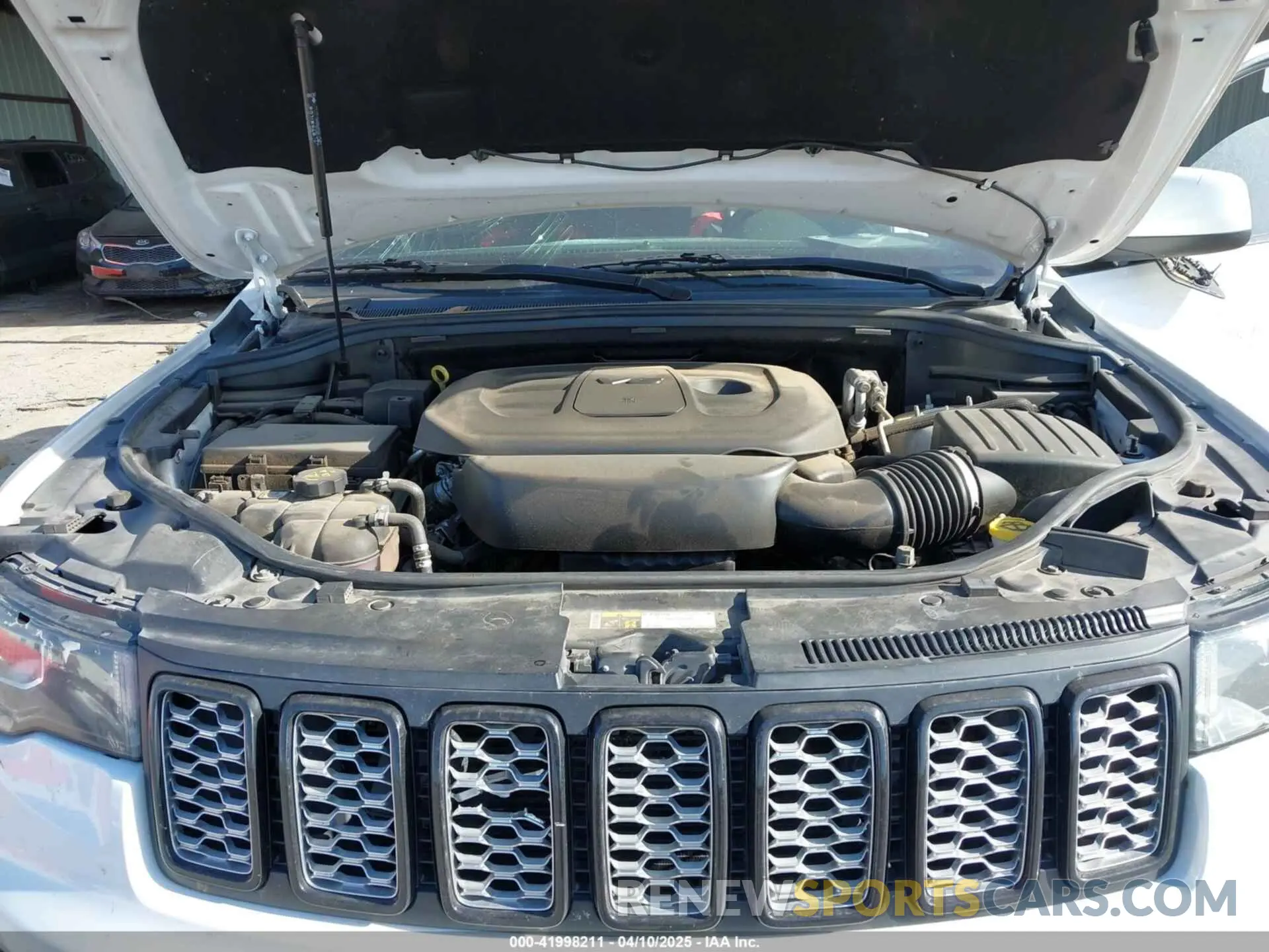10 Фотография поврежденного автомобиля 1C4RJFAGXLC178892 JEEP GRAND CHEROKEE 2020