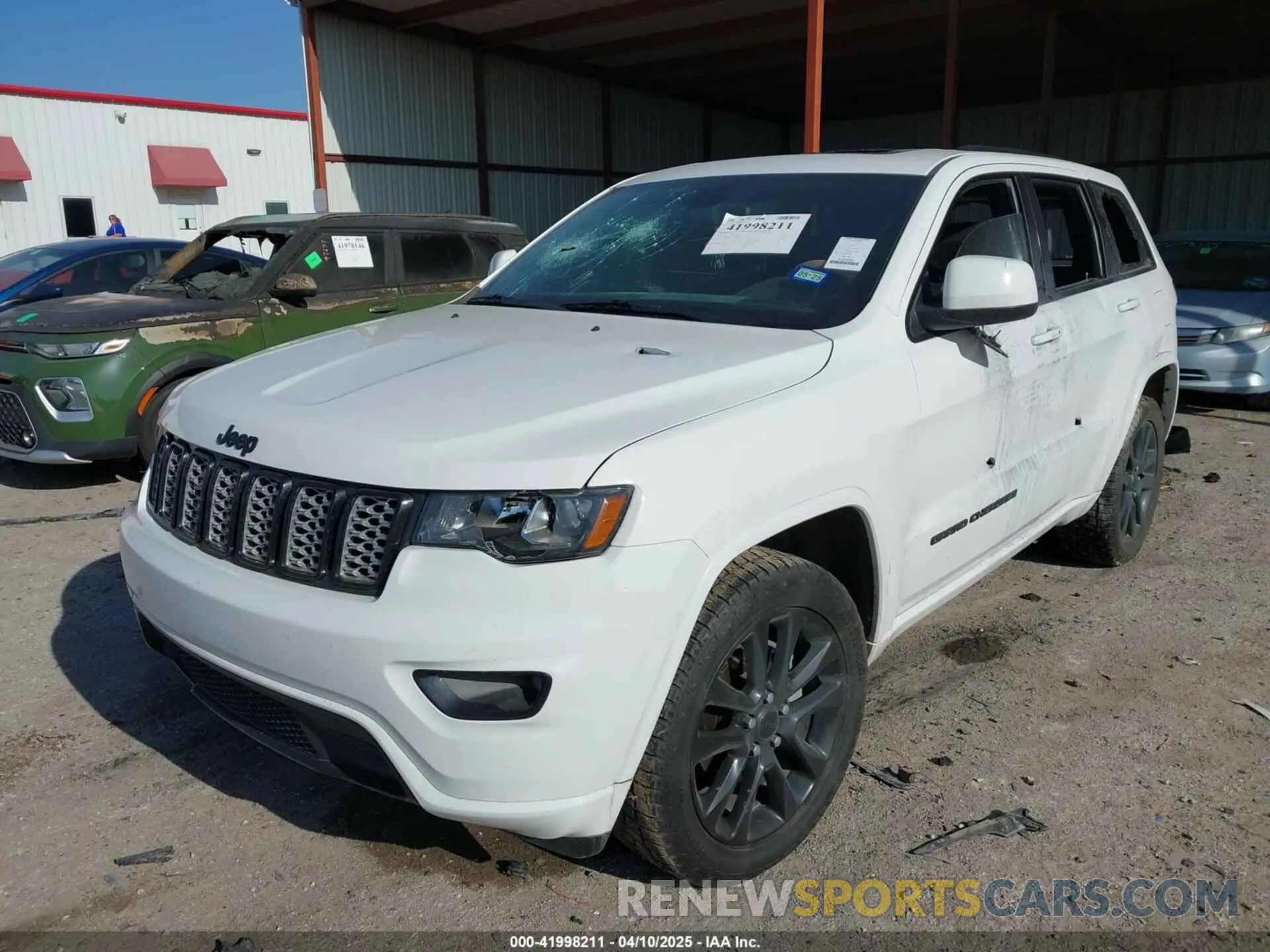 2 Фотография поврежденного автомобиля 1C4RJFAGXLC178892 JEEP GRAND CHEROKEE 2020