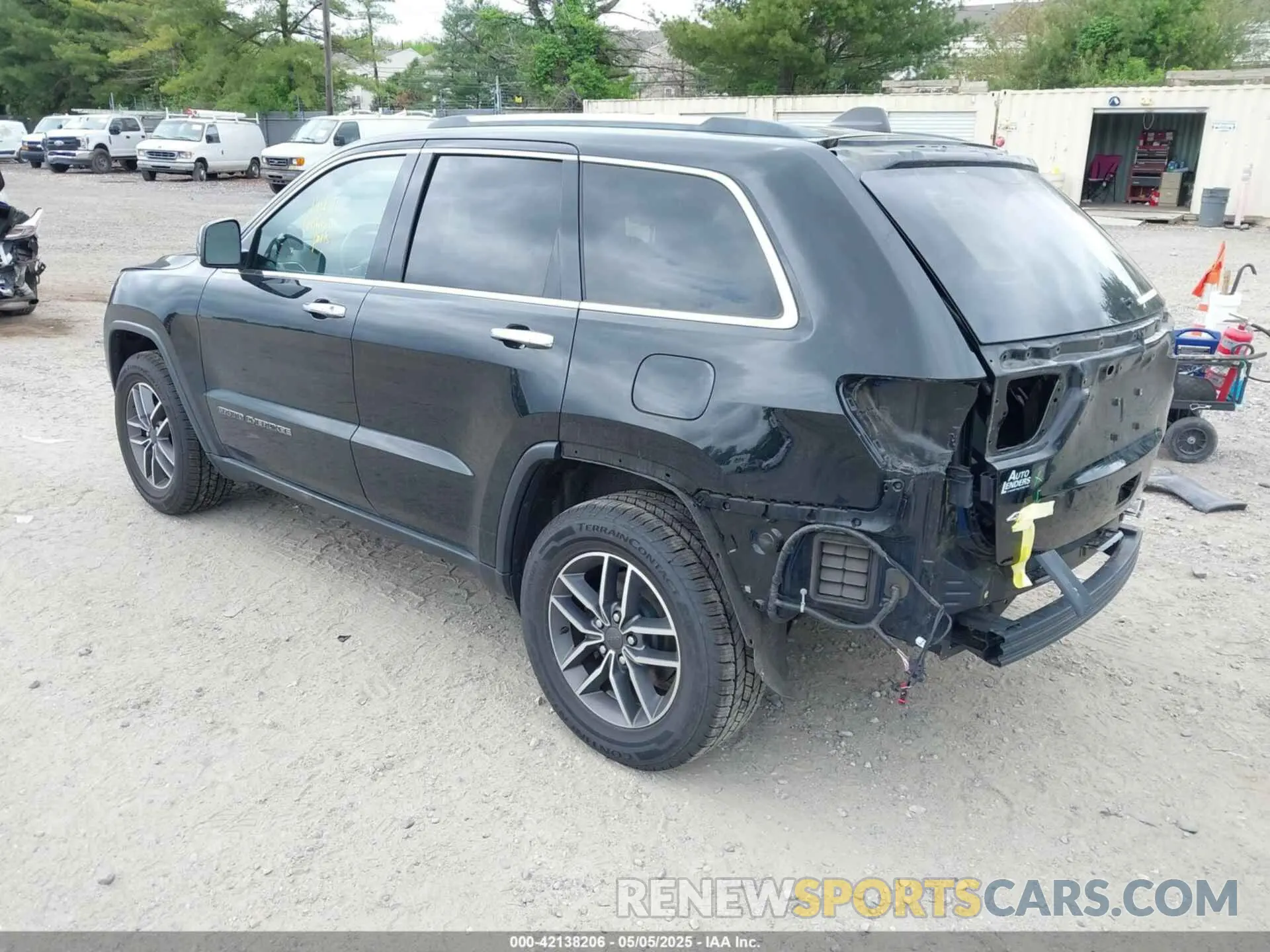 3 Photograph of a damaged car 1C4RJFBG0LC332847 JEEP GRAND CHEROKEE 2020