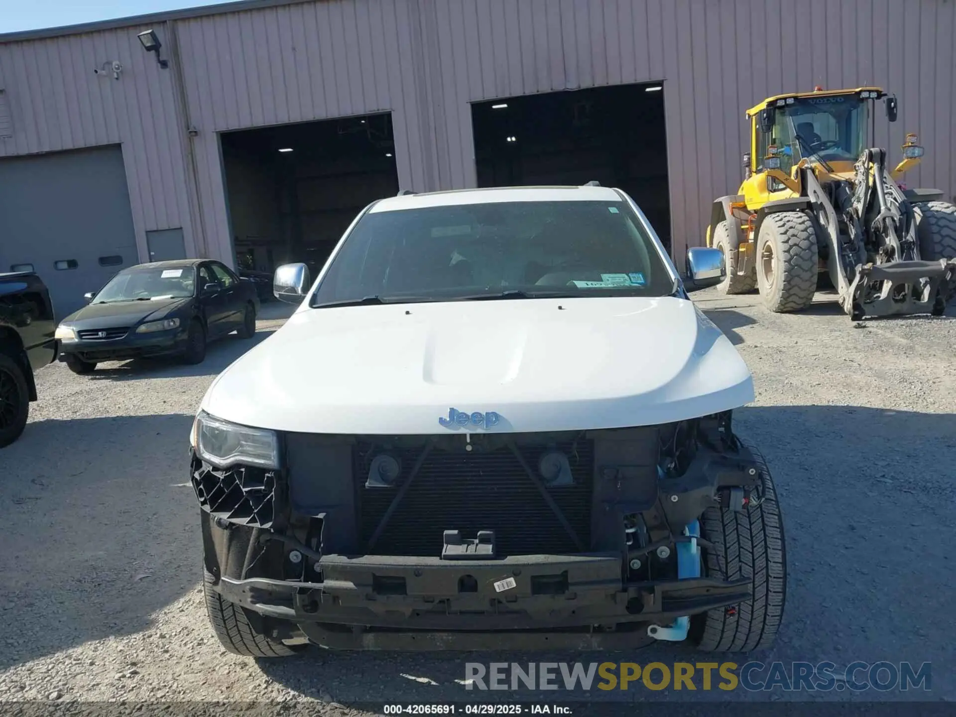 13 Фотография поврежденного автомобиля 1C4RJFBG0LC371924 JEEP GRAND CHEROKEE 2020