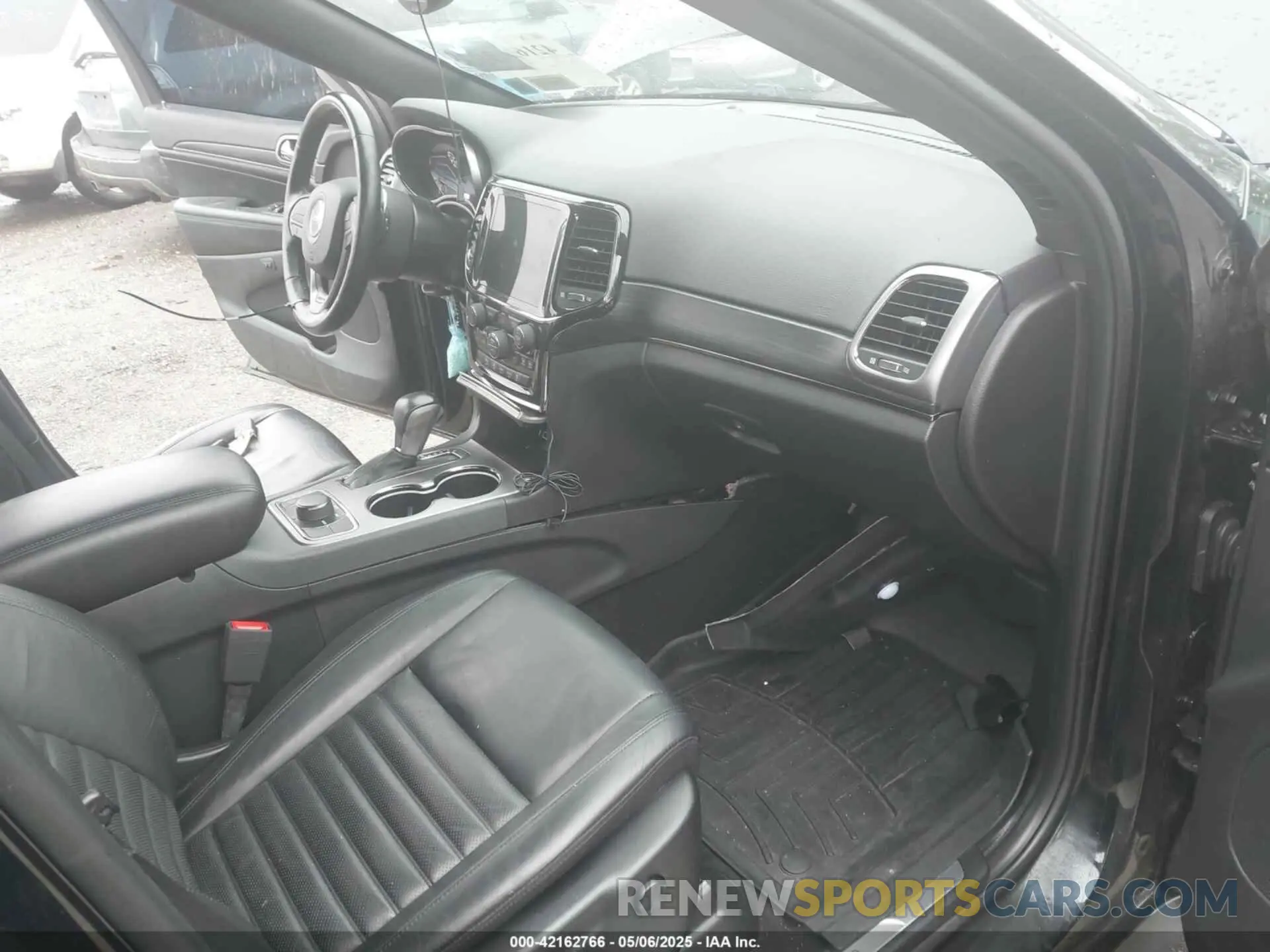 5 Фотография поврежденного автомобиля 1C4RJFBG0LC385080 JEEP GRAND CHEROKEE 2020