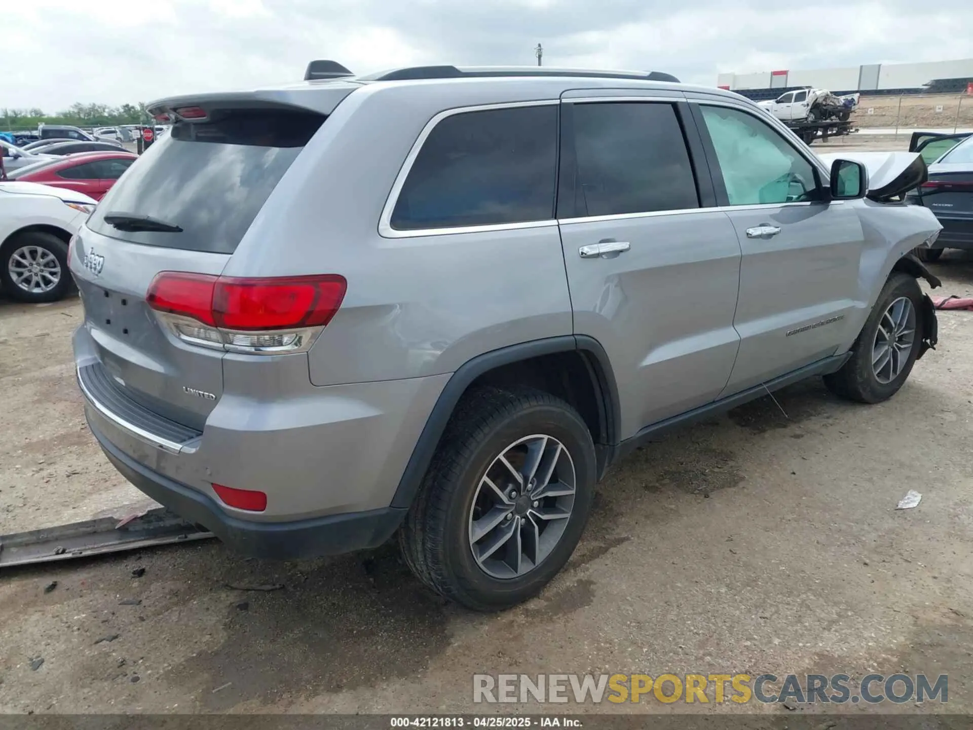 4 Photograph of a damaged car 1C4RJFBG1LC122774 JEEP GRAND CHEROKEE 2020