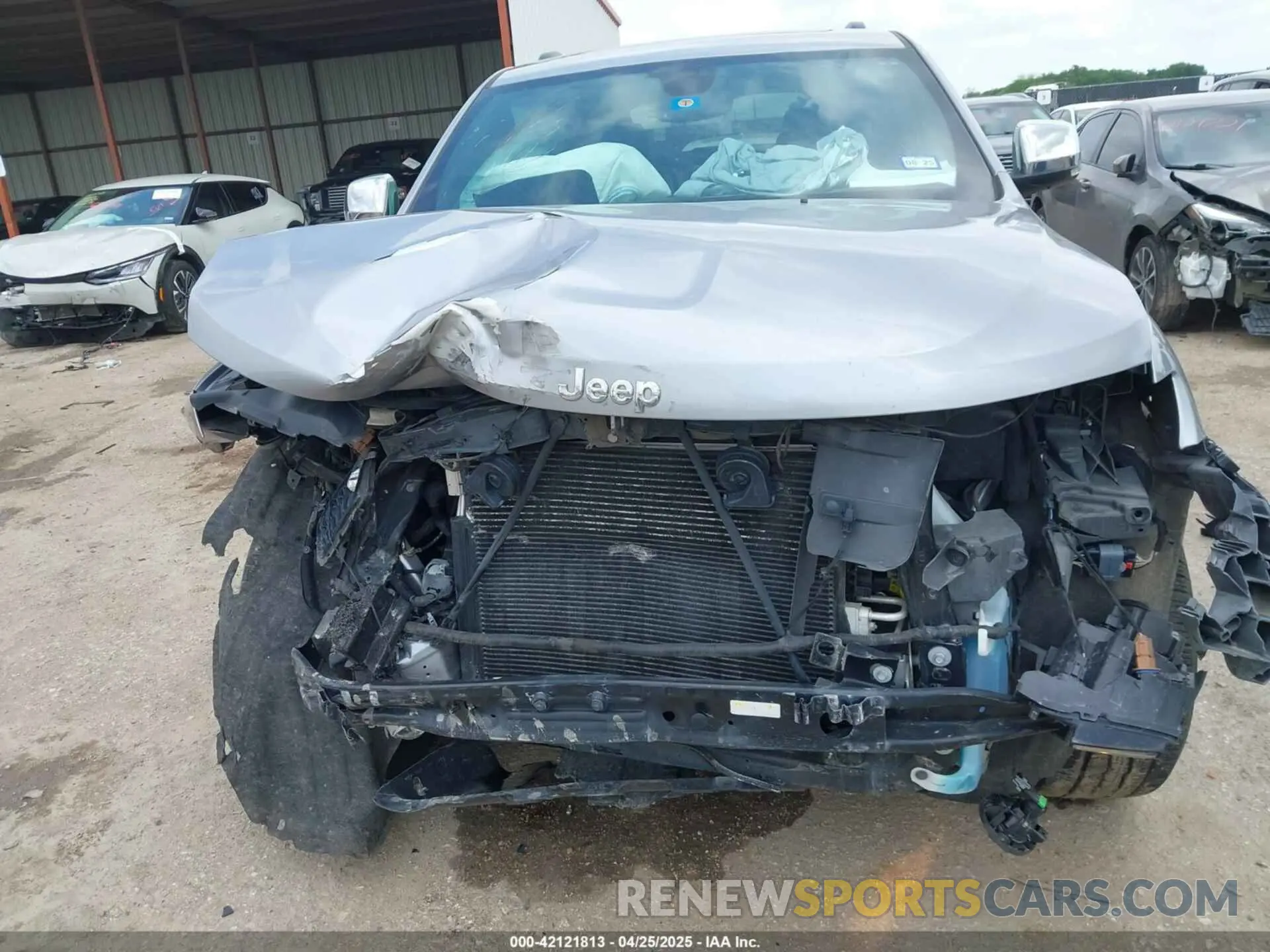 6 Photograph of a damaged car 1C4RJFBG1LC122774 JEEP GRAND CHEROKEE 2020